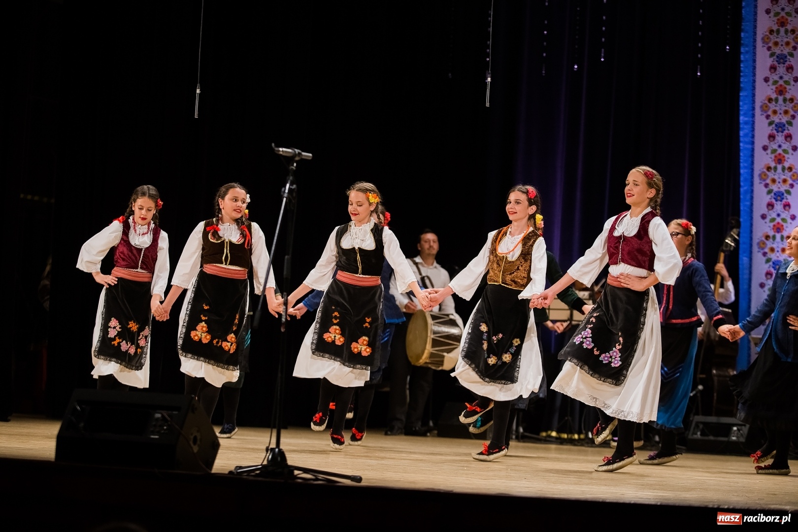 Zdjęcie w galerii na portalu naszraciborz.pl: Śląsk - kraina wielu kultur - koncert w Raciborskim Centrum Kultury wiadomości z regionu