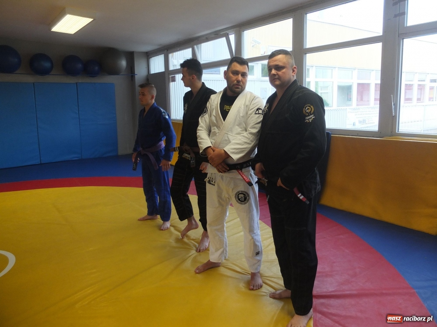 Zdjęcie w galerii na portalu naszraciborz.pl: Seminarium szkoleniowe oraz promocja na czarny pas Kamila Tarnawskiego wiadomości z regionu