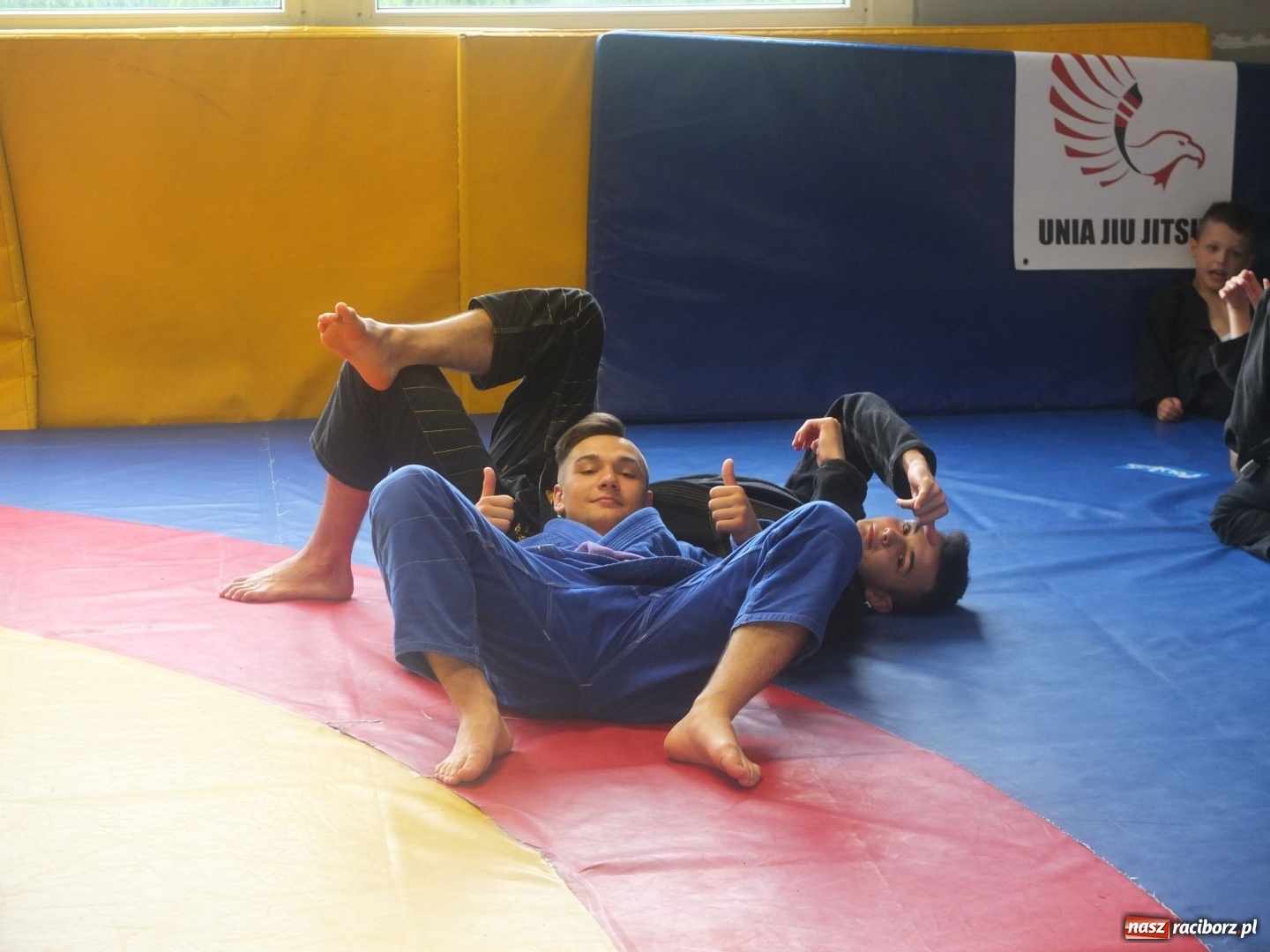 Zdjęcie w galerii na portalu naszraciborz.pl: Seminarium szkoleniowe oraz promocja na czarny pas Kamila Tarnawskiego wiadomości z regionu