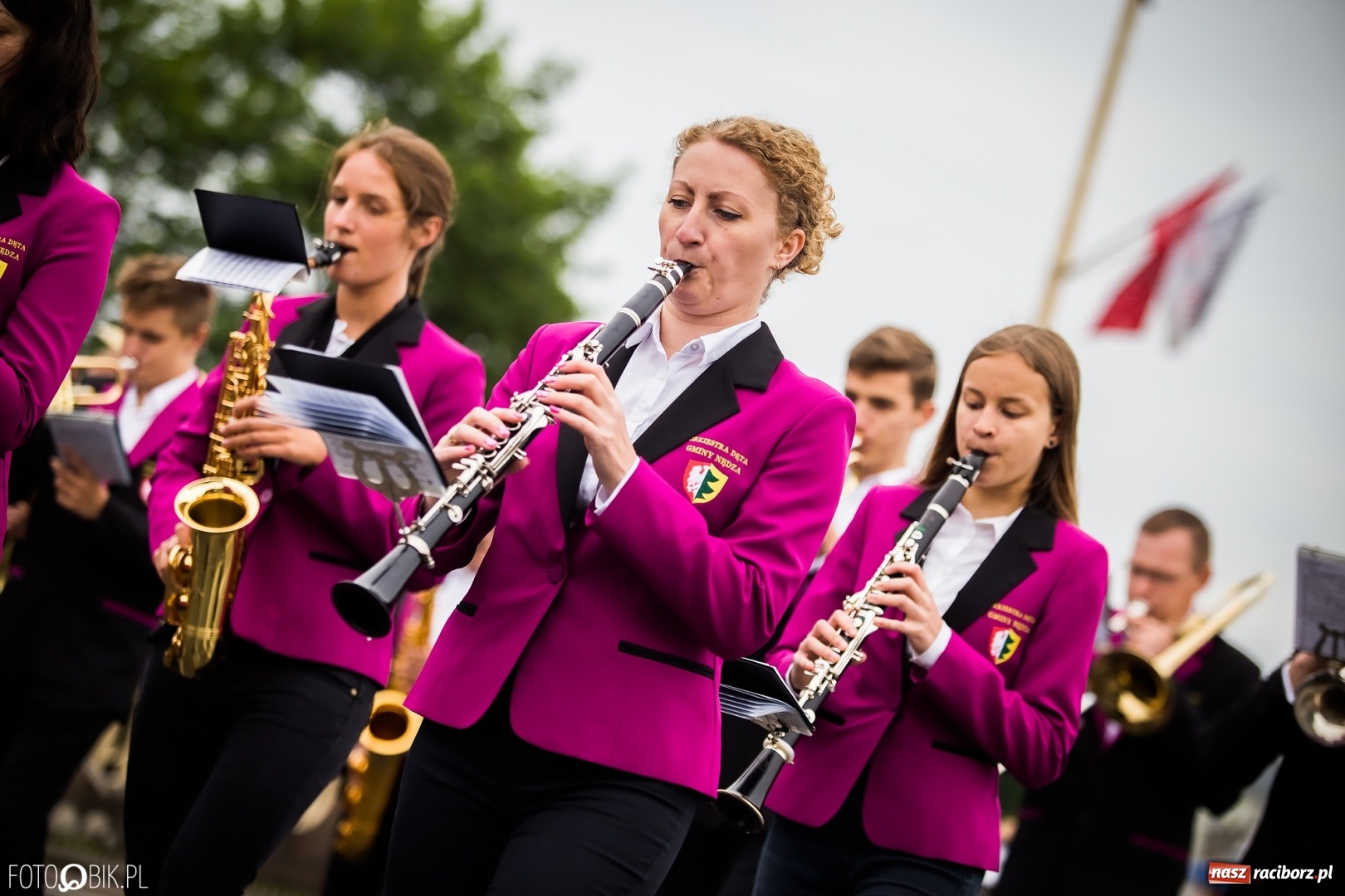 Zdjęcie w galerii na portalu naszraciborz.pl: Śląsk Kraina Wielu Kultur - przemarsz zespołów na raciborski zamek FOTO i WIDEO wiadomości z regionu