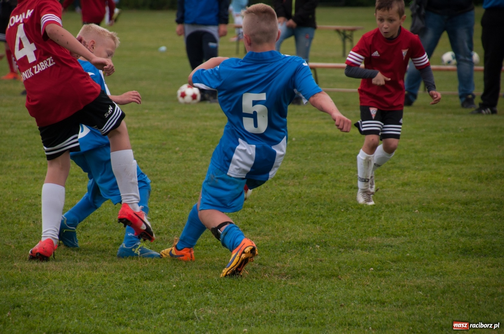 Zdjęcie w galerii na portalu naszraciborz.pl: Raków Częstochowa zwycięzcą turnieju piłki nożnej zorganizowanego przez LKS 07 Markowice wiadomości z regionu