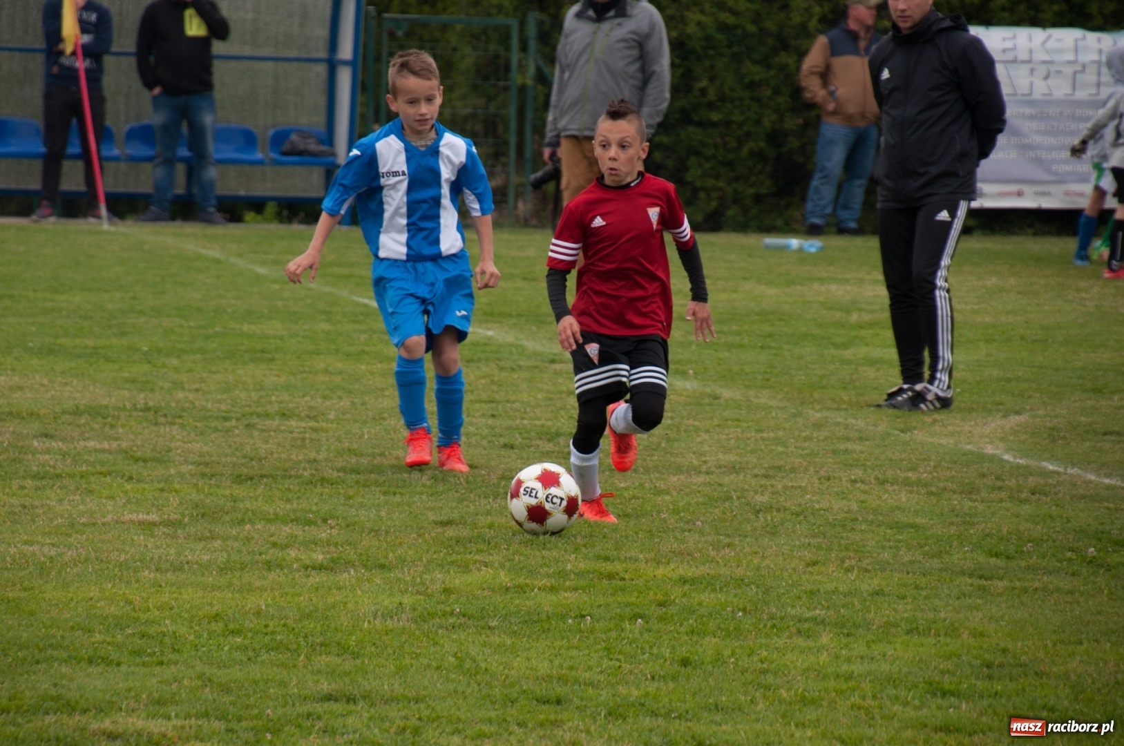 Zdjęcie w galerii na portalu naszraciborz.pl: Raków Częstochowa zwycięzcą turnieju piłki nożnej zorganizowanego przez LKS 07 Markowice wiadomości z regionu
