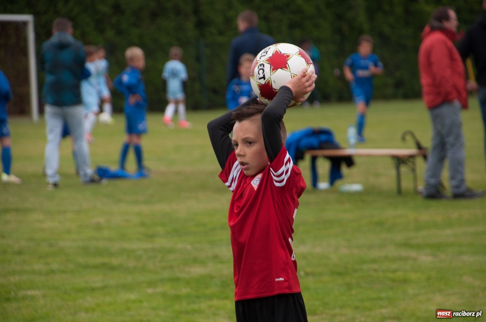 Zdjęcie w galerii na portalu naszraciborz.pl: Raków Częstochowa zwycięzcą turnieju piłki nożnej zorganizowanego przez LKS 07 Markowice wiadomości z regionu