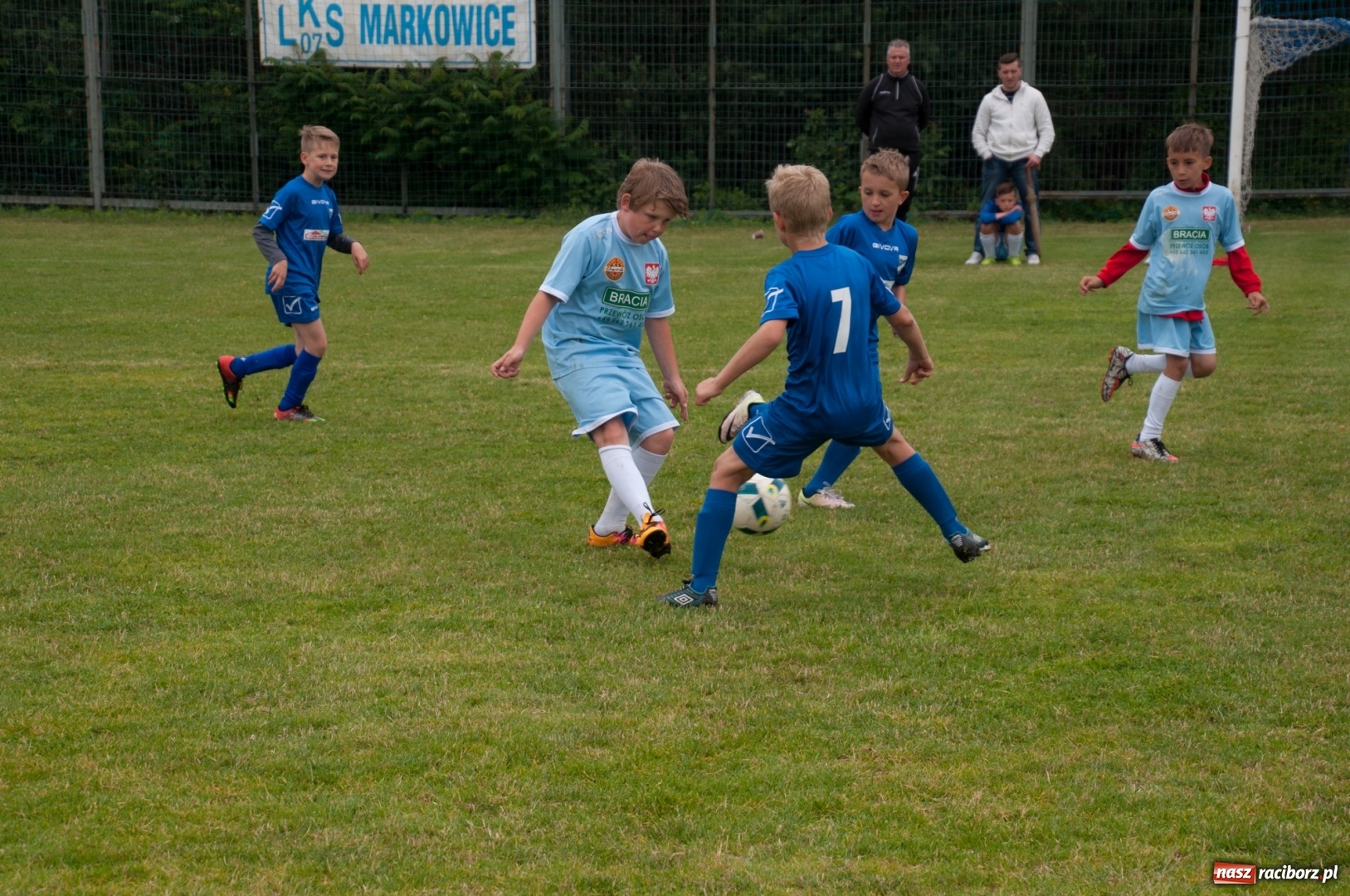 Zdjęcie w galerii na portalu naszraciborz.pl: Raków Częstochowa zwycięzcą turnieju piłki nożnej zorganizowanego przez LKS 07 Markowice wiadomości z regionu