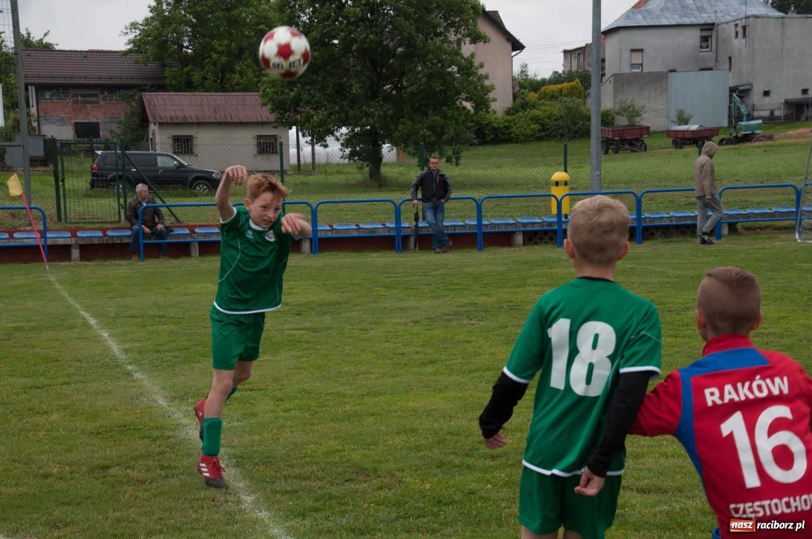 Zdjęcie w galerii na portalu naszraciborz.pl: Raków Częstochowa zwycięzcą turnieju piłki nożnej zorganizowanego przez LKS 07 Markowice wiadomości z regionu