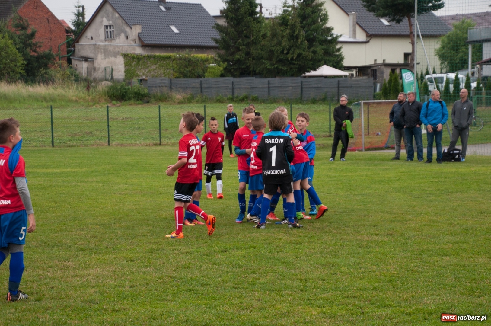 Zdjęcie w galerii na portalu naszraciborz.pl: Raków Częstochowa zwycięzcą turnieju piłki nożnej zorganizowanego przez LKS 07 Markowice wiadomości z regionu