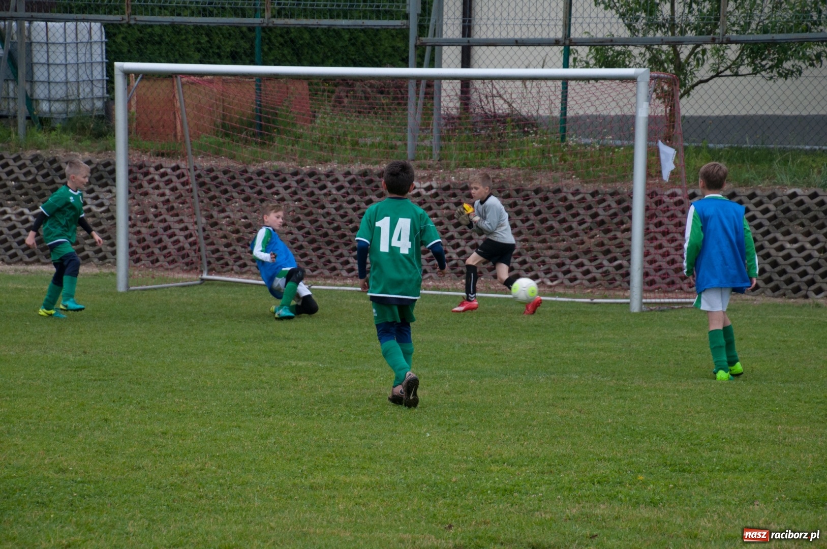 Zdjęcie w galerii na portalu naszraciborz.pl: Raków Częstochowa zwycięzcą turnieju piłki nożnej zorganizowanego przez LKS 07 Markowice wiadomości z regionu