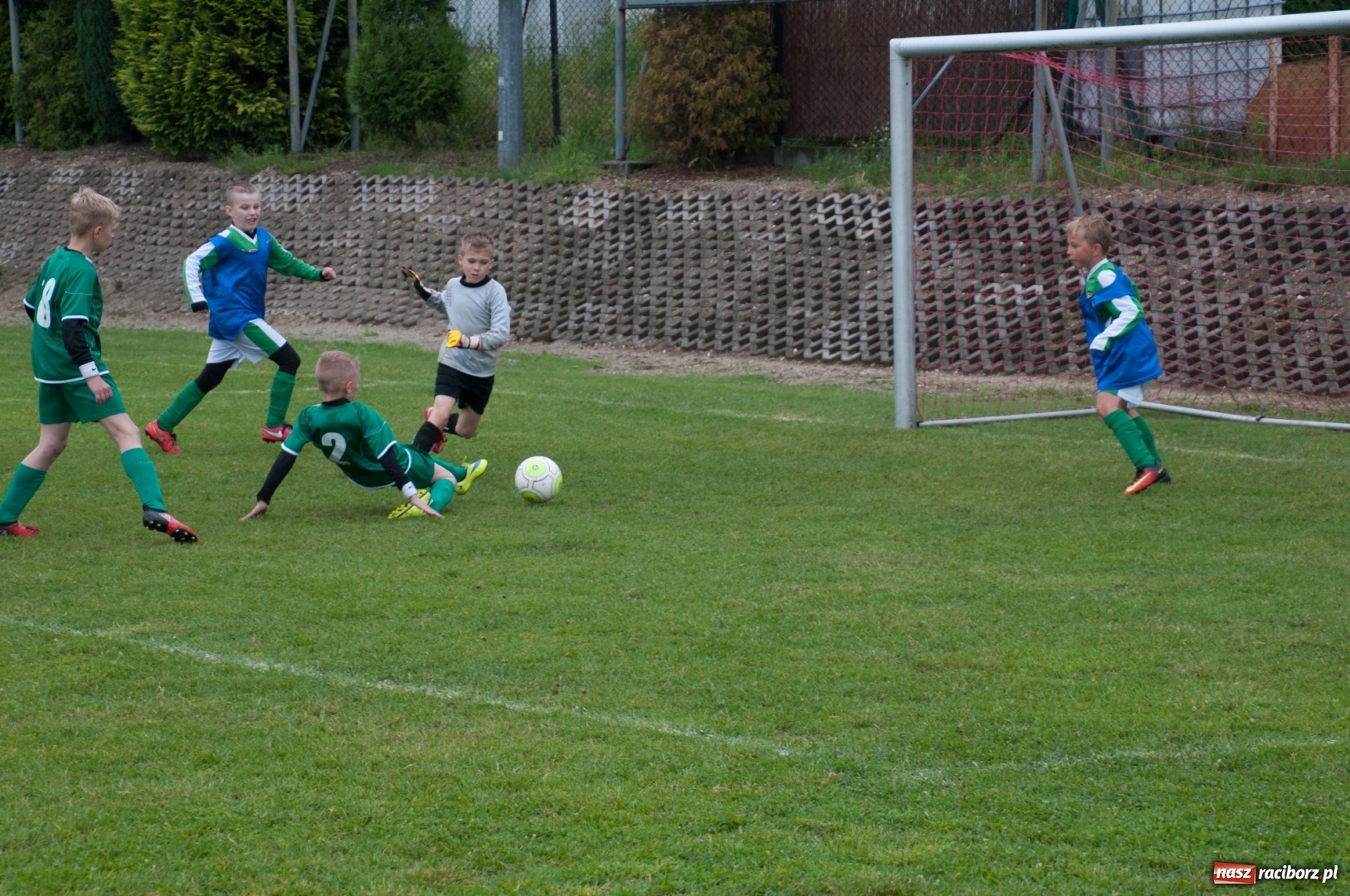 Zdjęcie w galerii na portalu naszraciborz.pl: Raków Częstochowa zwycięzcą turnieju piłki nożnej zorganizowanego przez LKS 07 Markowice wiadomości z regionu