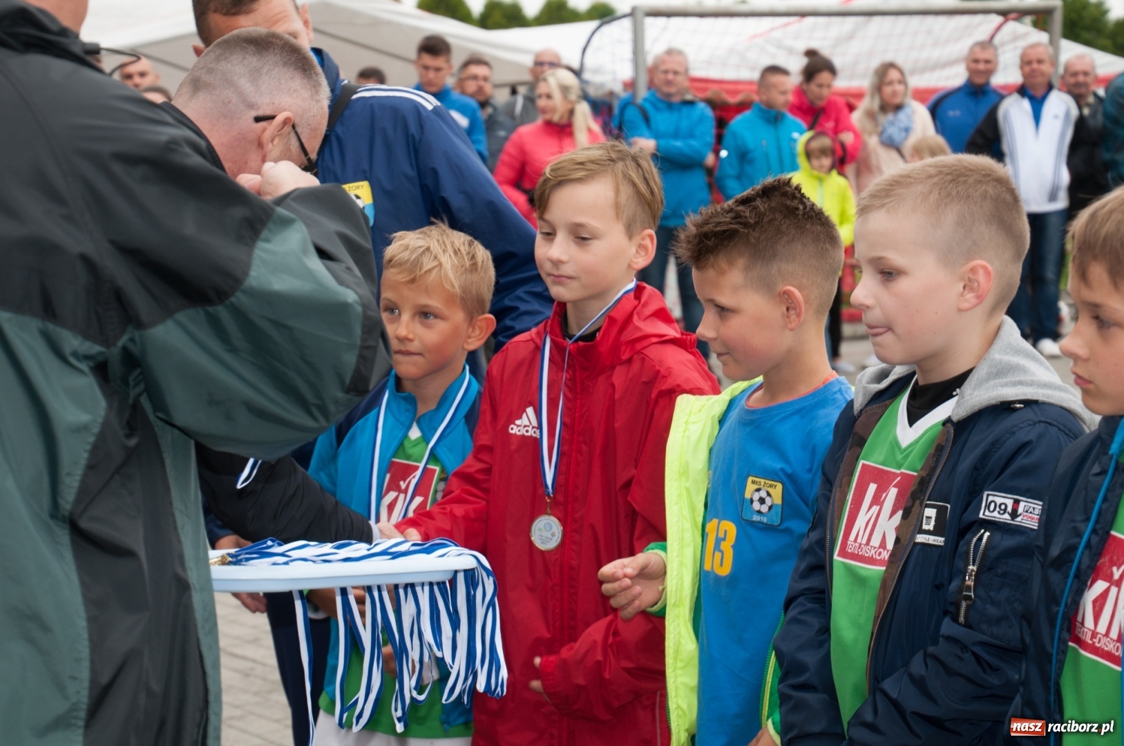 Zdjęcie w galerii na portalu naszraciborz.pl: Raków Częstochowa zwycięzcą turnieju piłki nożnej zorganizowanego przez LKS 07 Markowice wiadomości z regionu