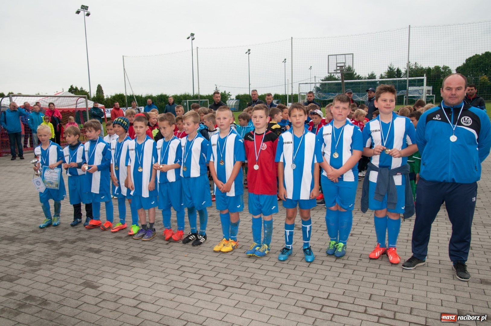 Zdjęcie w galerii na portalu naszraciborz.pl: Raków Częstochowa zwycięzcą turnieju piłki nożnej zorganizowanego przez LKS 07 Markowice wiadomości z regionu