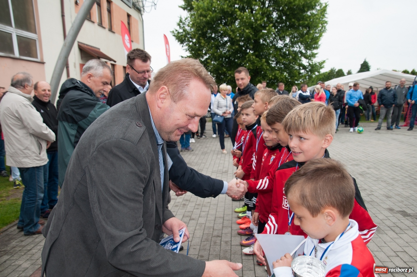 Zdjęcie w galerii na portalu naszraciborz.pl: Raków Częstochowa zwycięzcą turnieju piłki nożnej zorganizowanego przez LKS 07 Markowice wiadomości z regionu