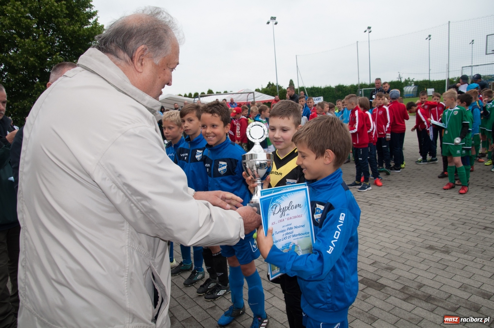 Zdjęcie w galerii na portalu naszraciborz.pl: Raków Częstochowa zwycięzcą turnieju piłki nożnej zorganizowanego przez LKS 07 Markowice wiadomości z regionu