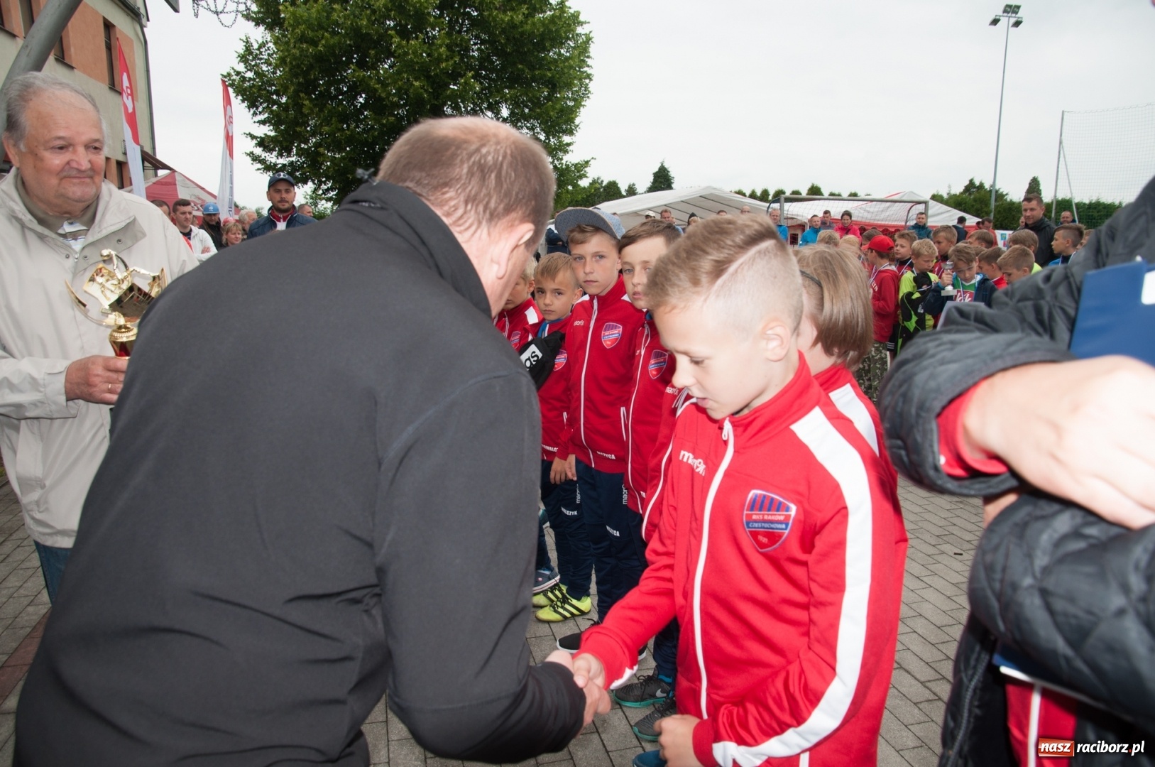Zdjęcie w galerii na portalu naszraciborz.pl: Raków Częstochowa zwycięzcą turnieju piłki nożnej zorganizowanego przez LKS 07 Markowice wiadomości z regionu