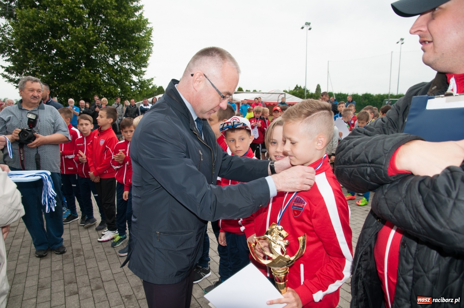 Zdjęcie w galerii na portalu naszraciborz.pl: Raków Częstochowa zwycięzcą turnieju piłki nożnej zorganizowanego przez LKS 07 Markowice wiadomości z regionu