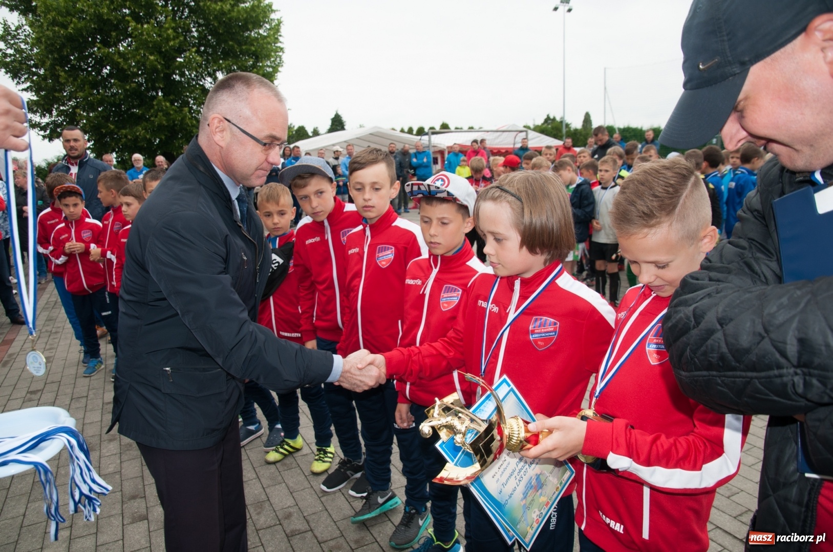 Zdjęcie w galerii na portalu naszraciborz.pl: Raków Częstochowa zwycięzcą turnieju piłki nożnej zorganizowanego przez LKS 07 Markowice wiadomości z regionu
