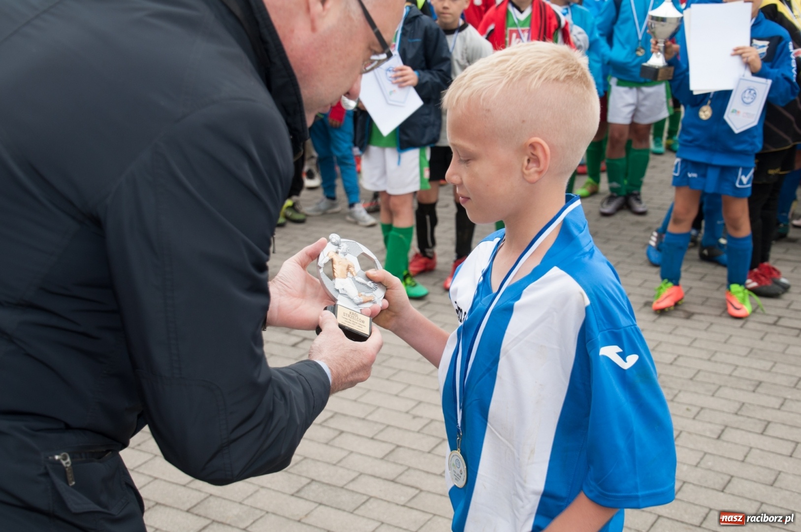 Zdjęcie w galerii na portalu naszraciborz.pl: Raków Częstochowa zwycięzcą turnieju piłki nożnej zorganizowanego przez LKS 07 Markowice wiadomości z regionu