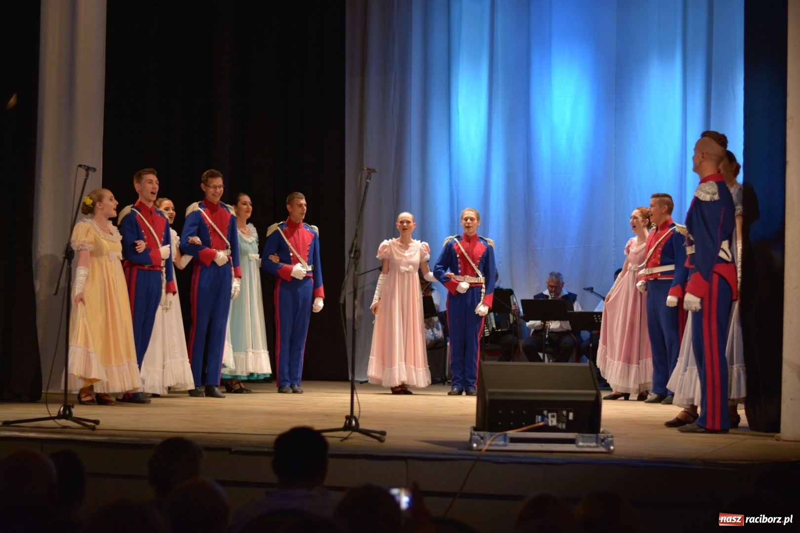 Zdjęcie w galerii na portalu naszraciborz.pl: Folklorem malowane - Strzecha podsumowała sezon artystyczny wiadomości z regionu