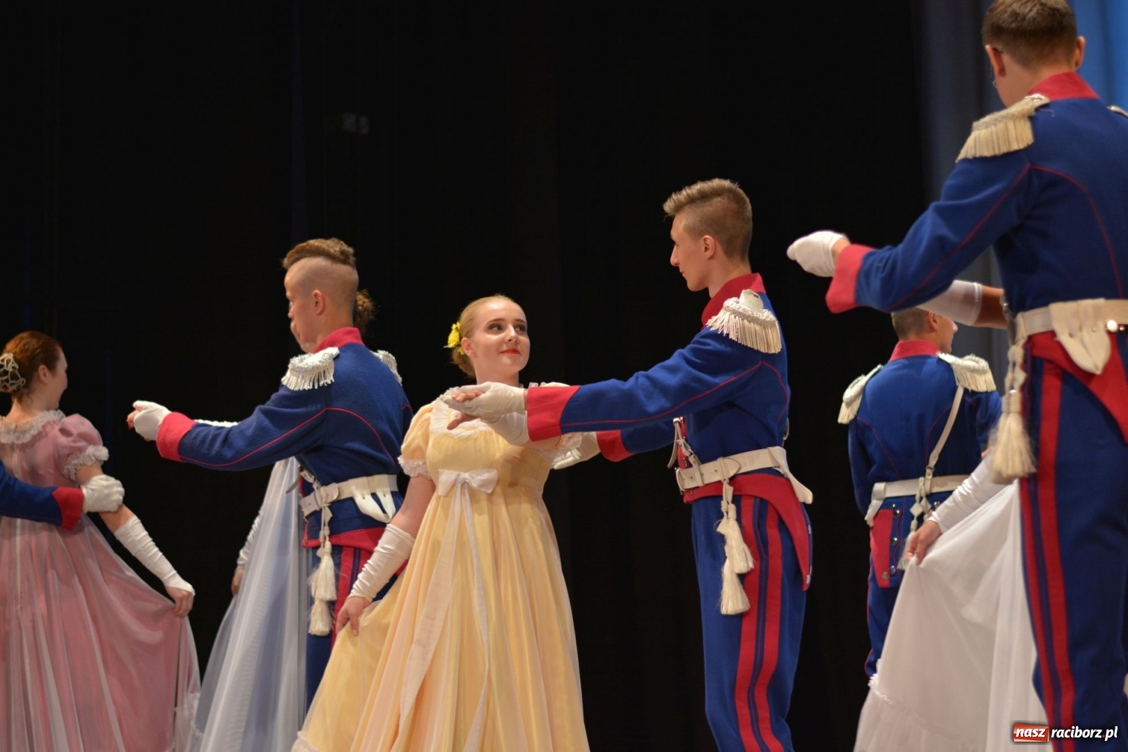 Zdjęcie w galerii na portalu naszraciborz.pl: Folklorem malowane - Strzecha podsumowała sezon artystyczny wiadomości z regionu
