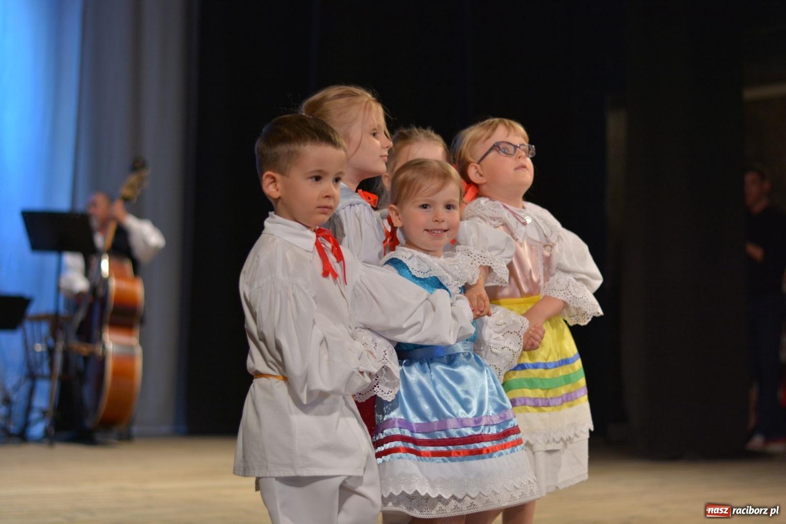 Zdjęcie w galerii na portalu naszraciborz.pl: Folklorem malowane - Strzecha podsumowała sezon artystyczny wiadomości z regionu