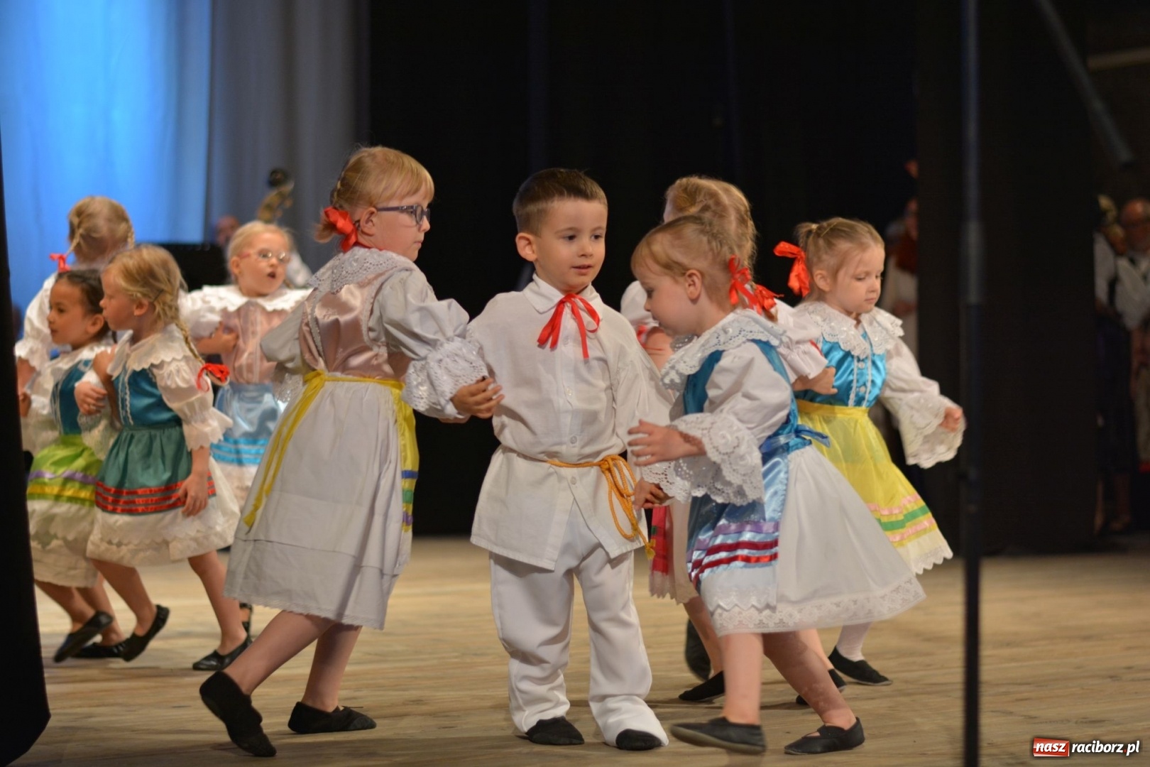 Zdjęcie w galerii na portalu naszraciborz.pl: Folklorem malowane - Strzecha podsumowała sezon artystyczny wiadomości z regionu