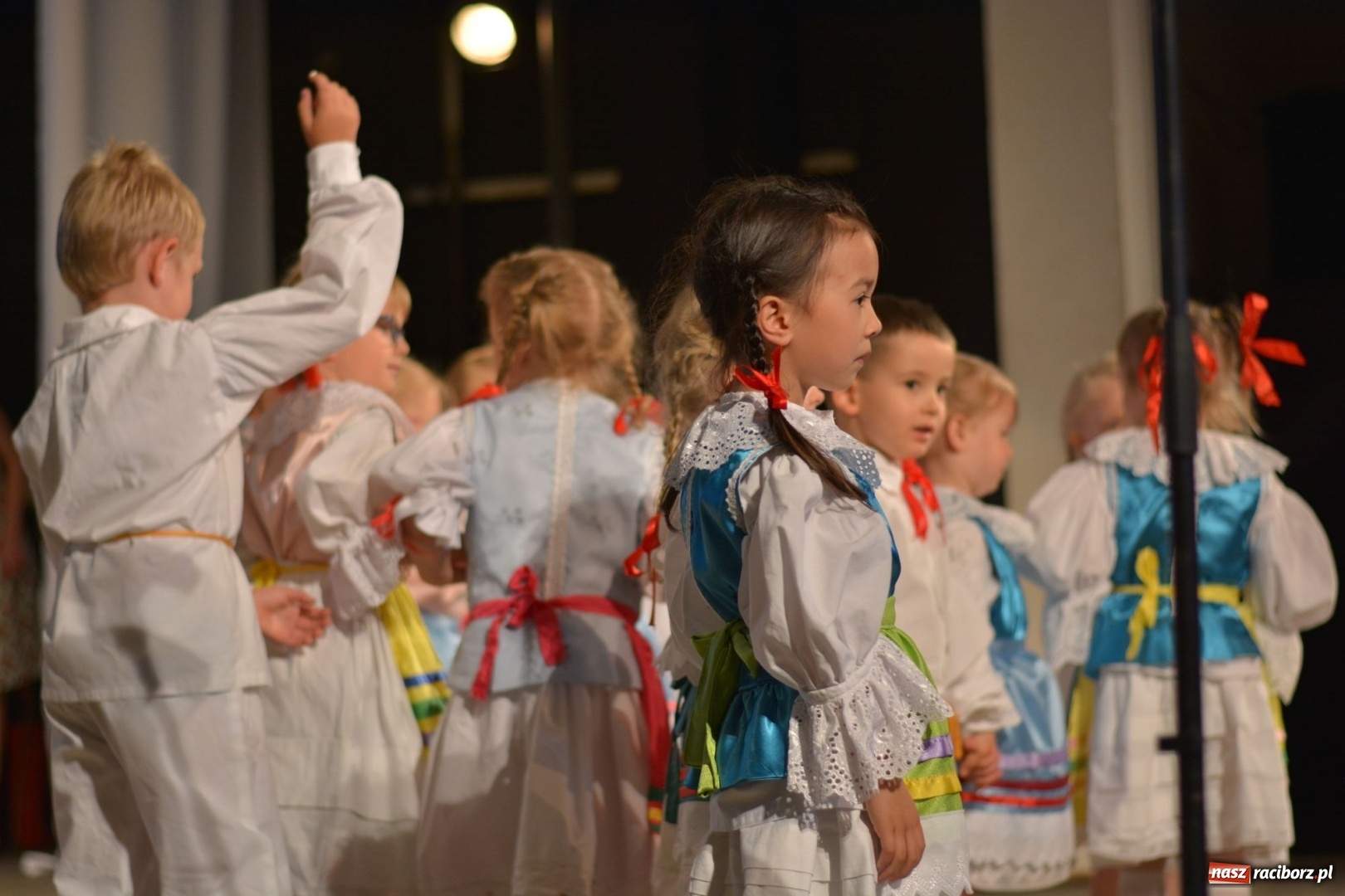 Zdjęcie w galerii na portalu naszraciborz.pl: Folklorem malowane - Strzecha podsumowała sezon artystyczny wiadomości z regionu