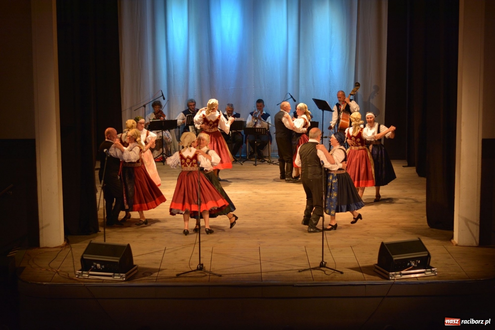 Zdjęcie w galerii na portalu naszraciborz.pl: Folklorem malowane - Strzecha podsumowała sezon artystyczny wiadomości z regionu