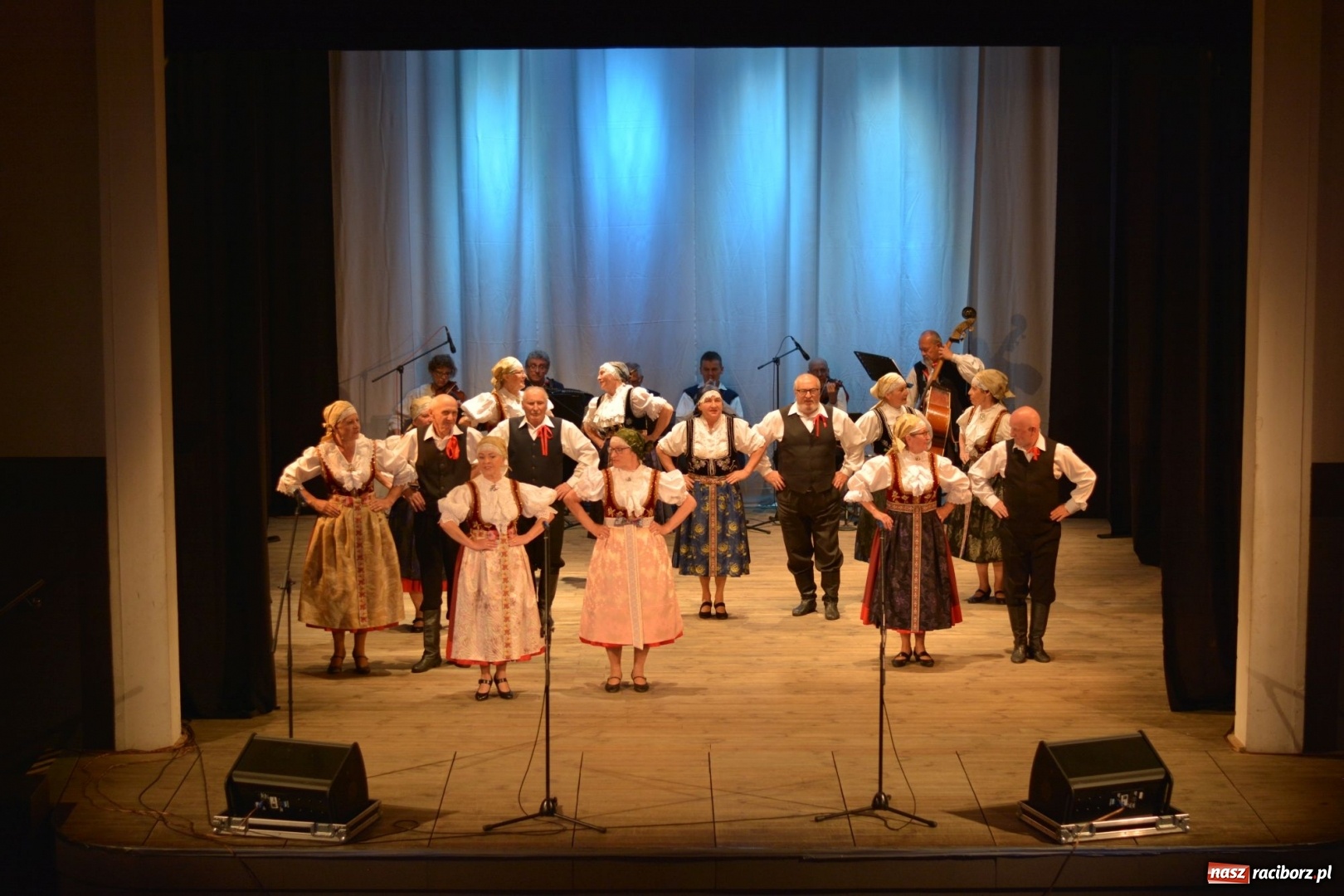 Zdjęcie w galerii na portalu naszraciborz.pl: Folklorem malowane - Strzecha podsumowała sezon artystyczny wiadomości z regionu