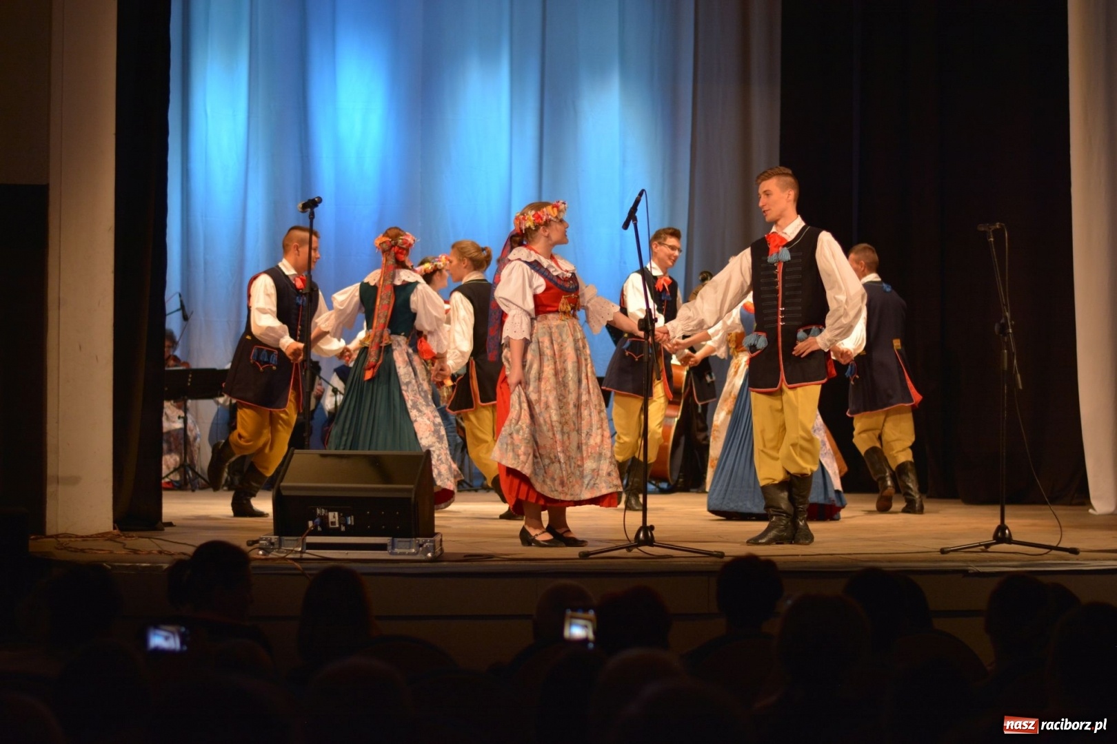Zdjęcie w galerii na portalu naszraciborz.pl: Folklorem malowane - Strzecha podsumowała sezon artystyczny wiadomości z regionu