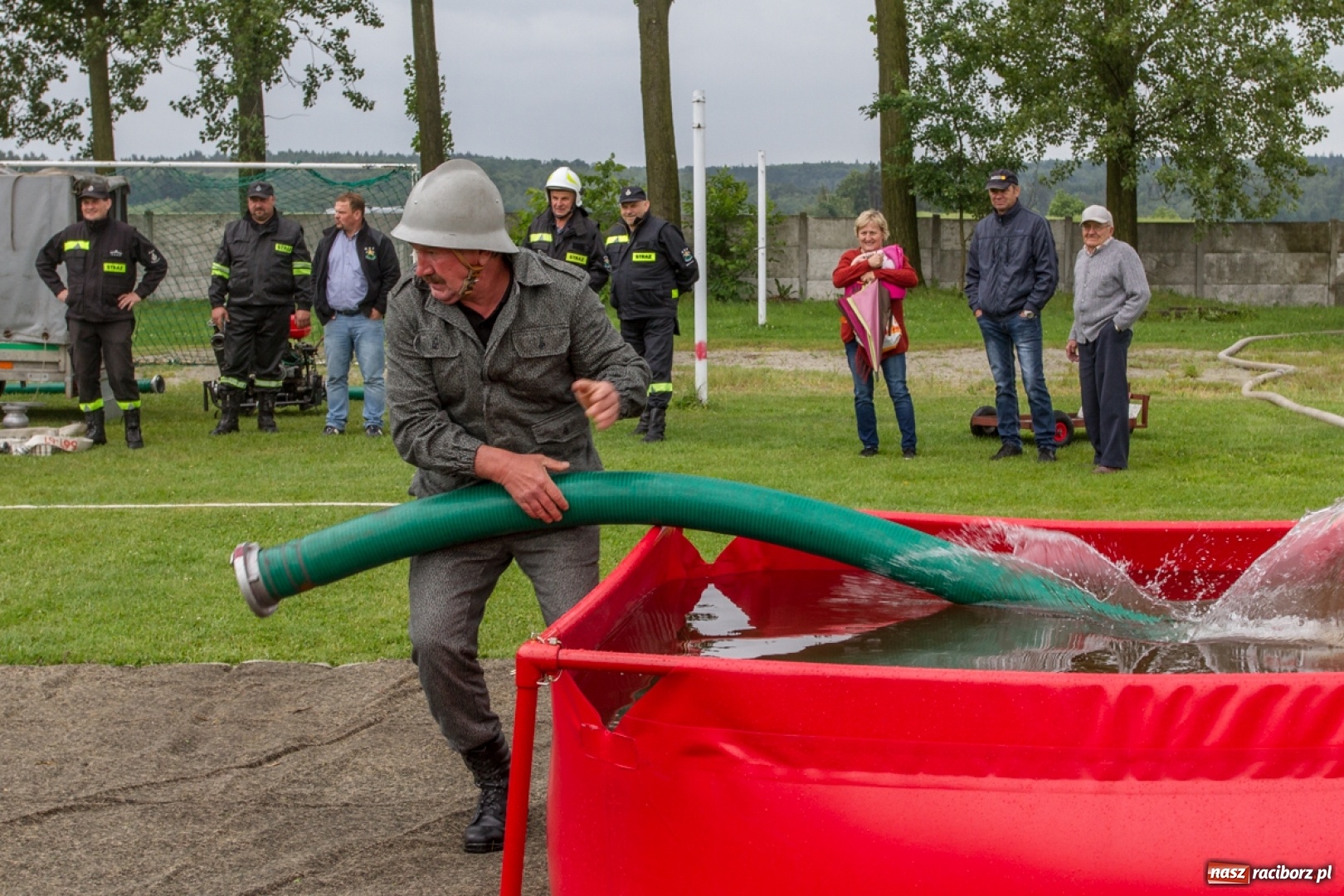 Zdjęcie w galerii na portalu naszraciborz.pl: Druhowie seniorzy rywalizowali w Owsiszczach. Oldboje w dobrej formie!  wiadomości z regionu