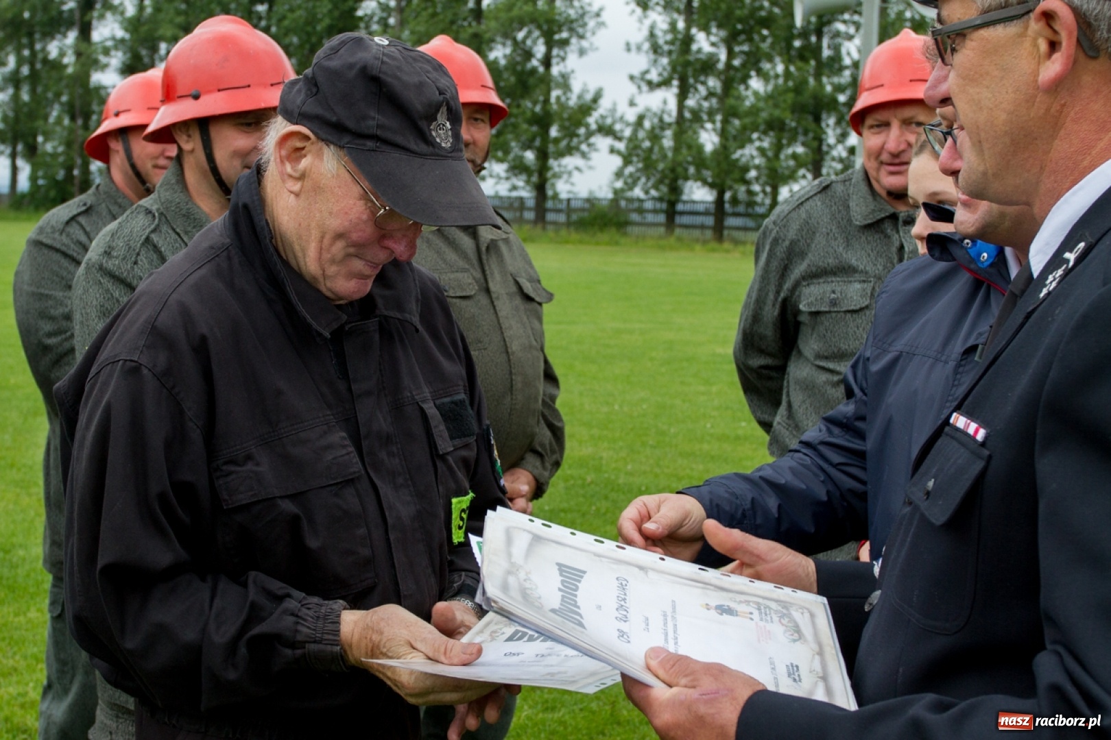 Zdjęcie w galerii na portalu naszraciborz.pl: Druhowie seniorzy rywalizowali w Owsiszczach. Oldboje w dobrej formie!  wiadomości z regionu