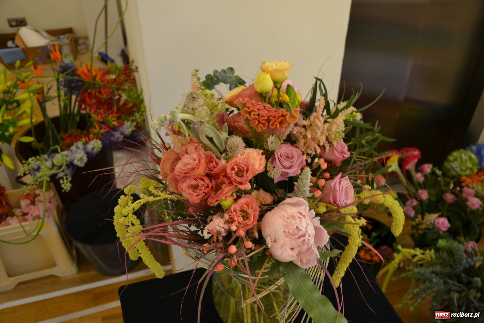 Zdjęcie w galerii na portalu naszraciborz.pl: Tomasz Paszczyński z Raciborza zwycięża w III Krajowych Mistrzostwach Florystycznych Regionu Śląsko-Opolskiego wiadomości z regionu