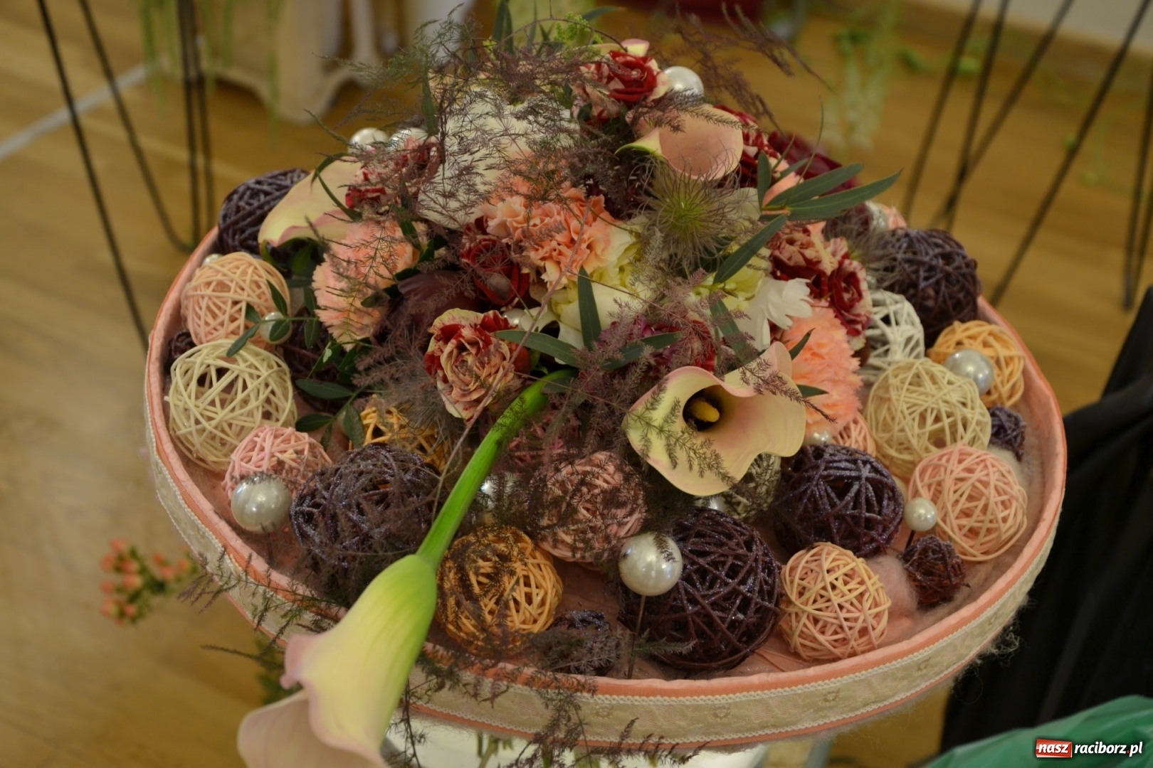 Zdjęcie w galerii na portalu naszraciborz.pl: Tomasz Paszczyński z Raciborza zwycięża w III Krajowych Mistrzostwach Florystycznych Regionu Śląsko-Opolskiego wiadomości z regionu