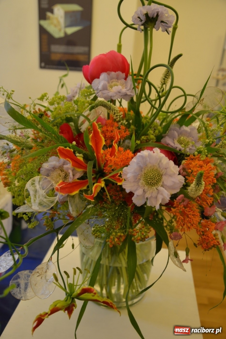 Zdjęcie w galerii na portalu naszraciborz.pl: Tomasz Paszczyński z Raciborza zwycięża w III Krajowych Mistrzostwach Florystycznych Regionu Śląsko-Opolskiego wiadomości z regionu