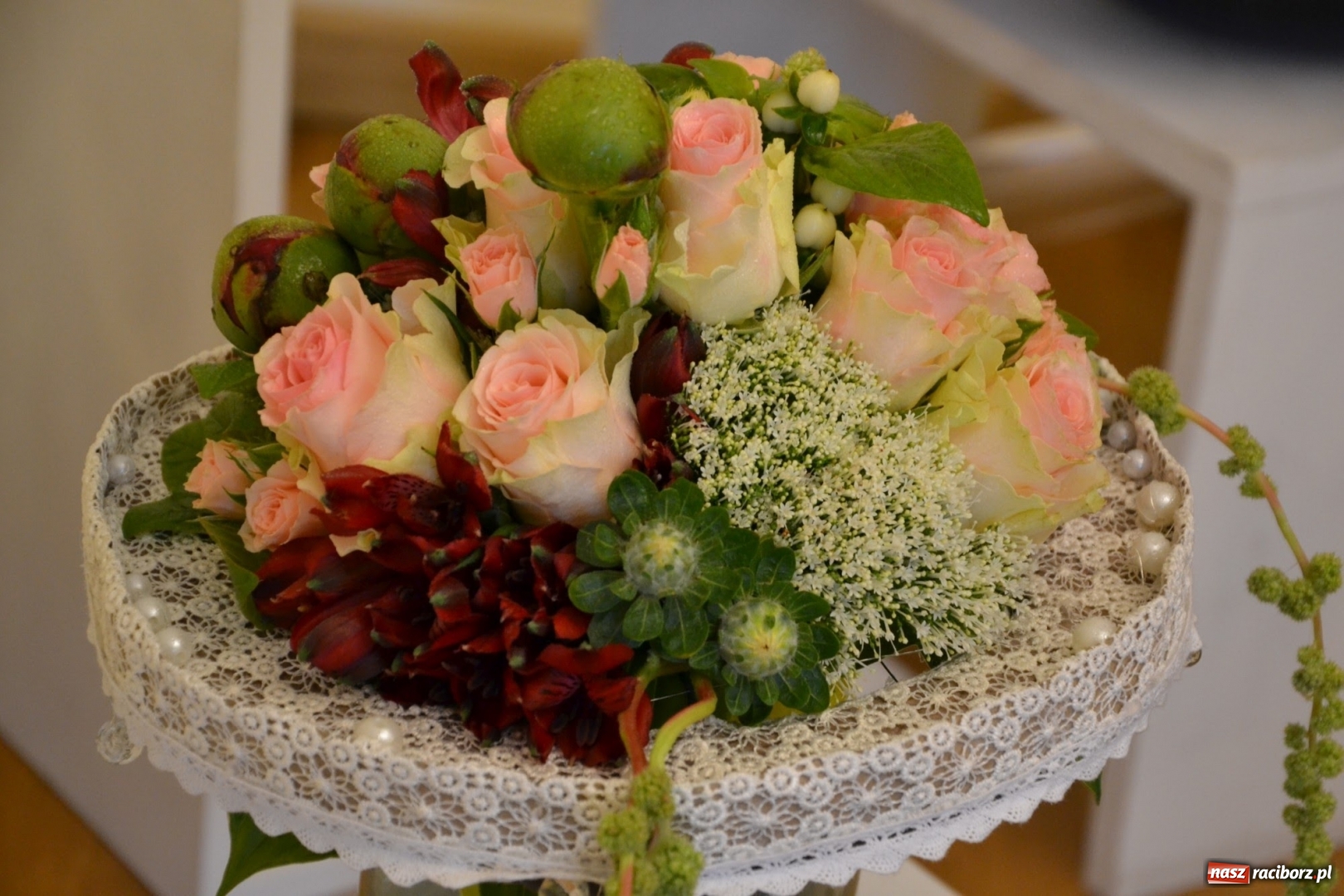 Zdjęcie w galerii na portalu naszraciborz.pl: Tomasz Paszczyński z Raciborza zwycięża w III Krajowych Mistrzostwach Florystycznych Regionu Śląsko-Opolskiego wiadomości z regionu