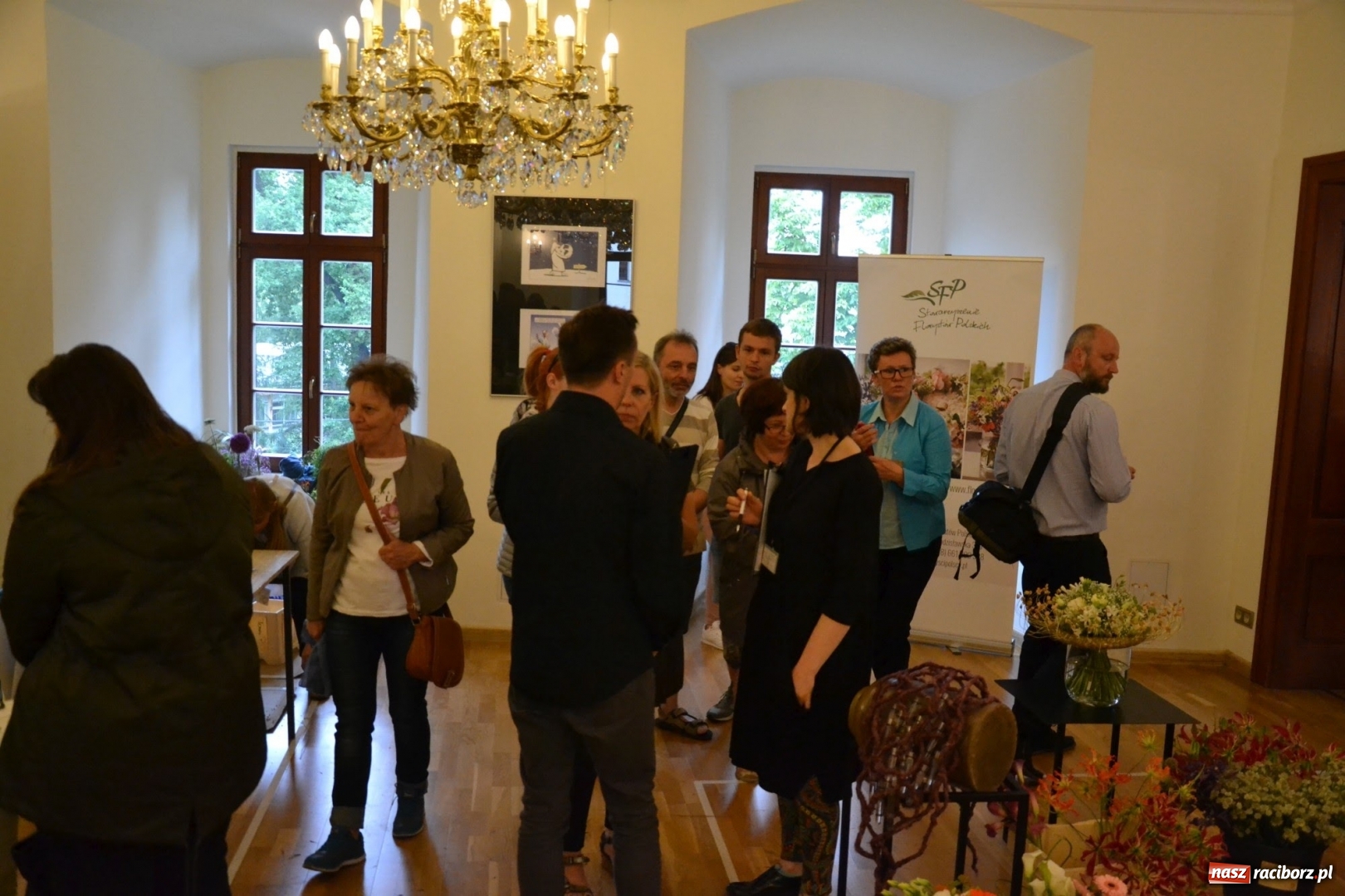 Zdjęcie w galerii na portalu naszraciborz.pl: Tomasz Paszczyński z Raciborza zwycięża w III Krajowych Mistrzostwach Florystycznych Regionu Śląsko-Opolskiego wiadomości z regionu