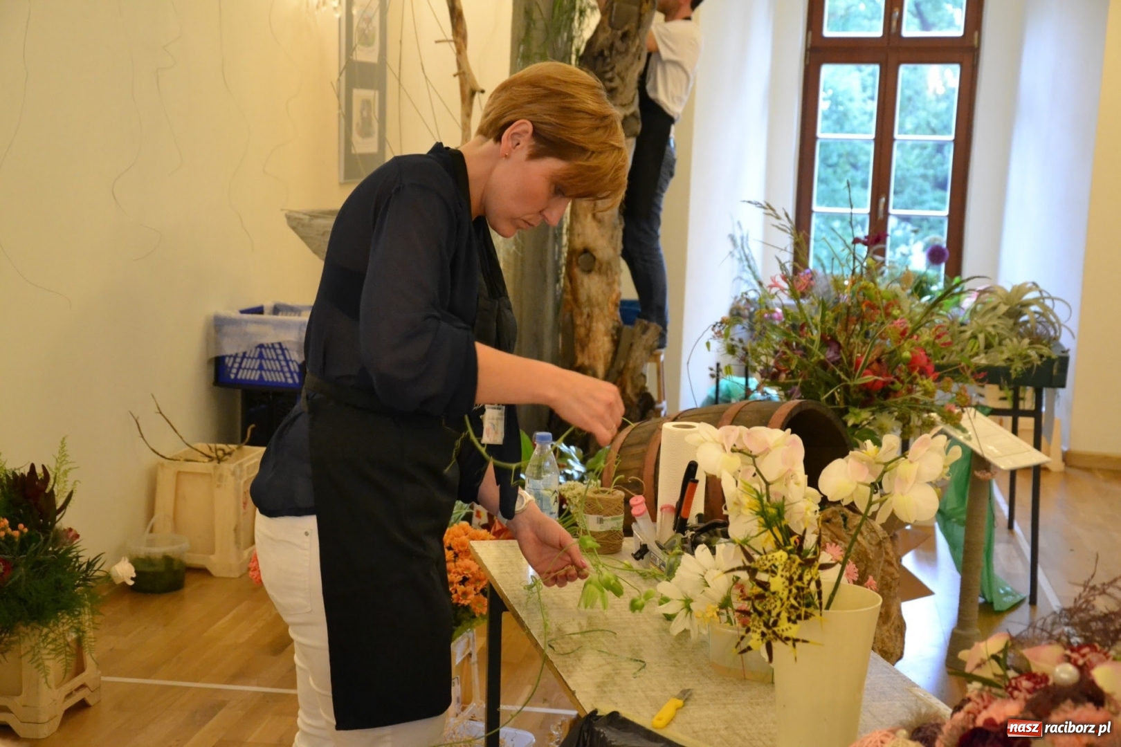 Zdjęcie w galerii na portalu naszraciborz.pl: Tomasz Paszczyński z Raciborza zwycięża w III Krajowych Mistrzostwach Florystycznych Regionu Śląsko-Opolskiego wiadomości z regionu