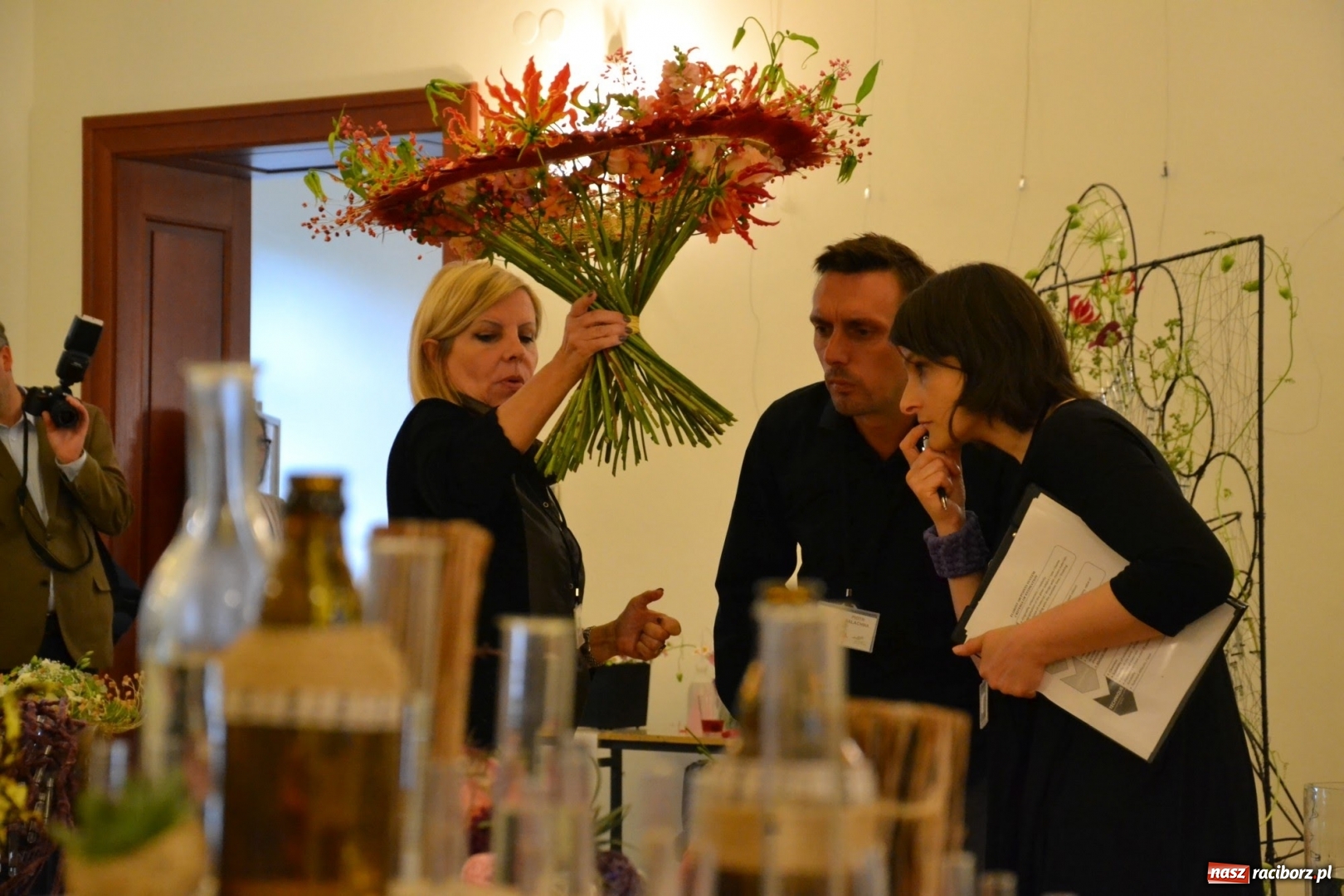 Zdjęcie w galerii na portalu naszraciborz.pl: Tomasz Paszczyński z Raciborza zwycięża w III Krajowych Mistrzostwach Florystycznych Regionu Śląsko-Opolskiego wiadomości z regionu
