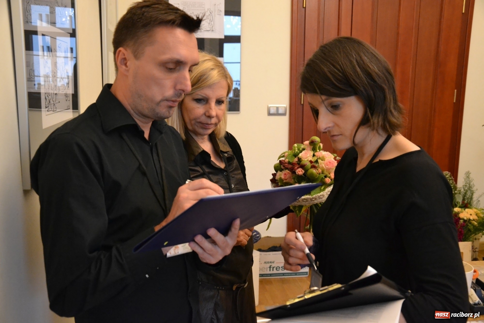 Zdjęcie w galerii na portalu naszraciborz.pl: Tomasz Paszczyński z Raciborza zwycięża w III Krajowych Mistrzostwach Florystycznych Regionu Śląsko-Opolskiego wiadomości z regionu