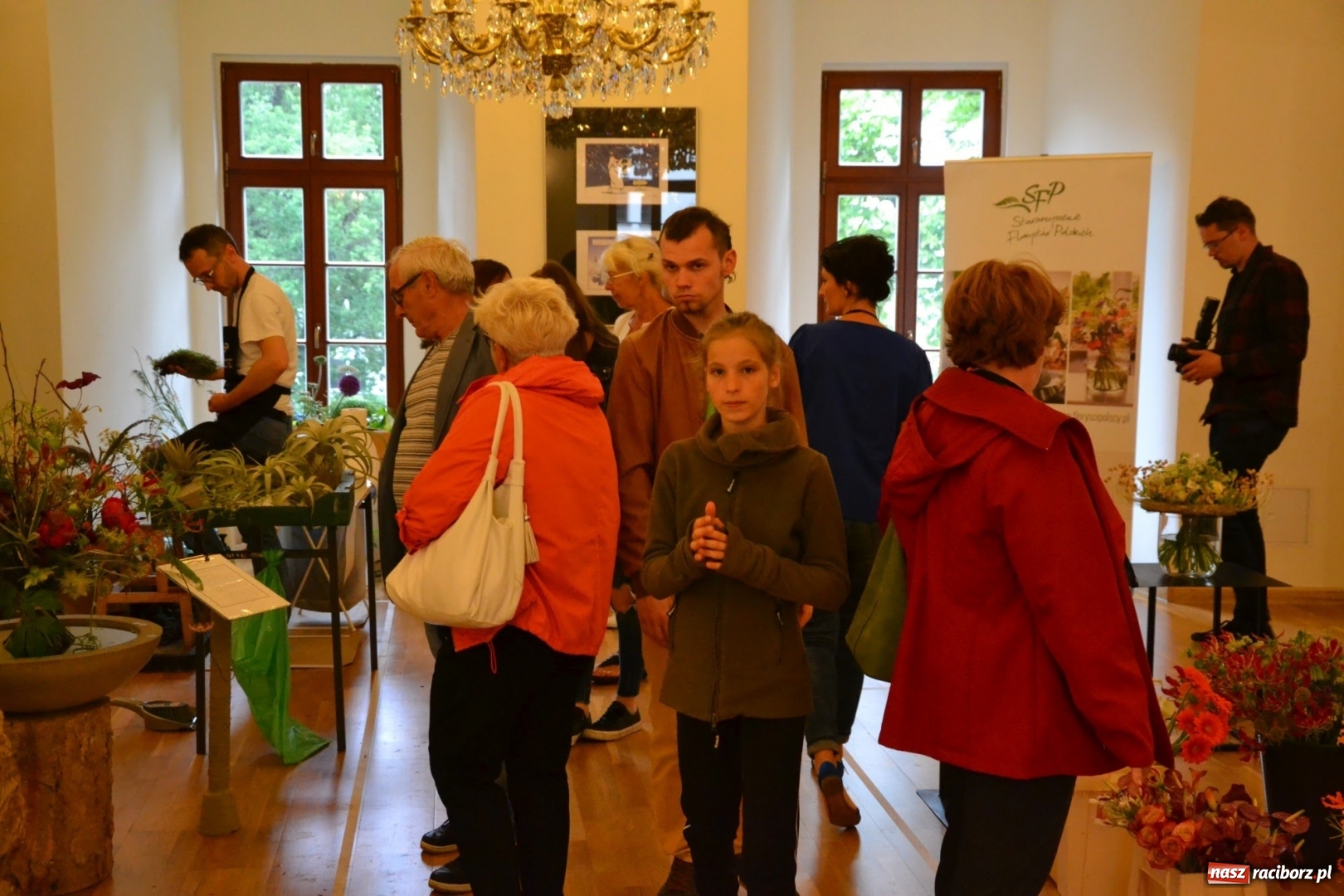 Zdjęcie w galerii na portalu naszraciborz.pl: Tomasz Paszczyński z Raciborza zwycięża w III Krajowych Mistrzostwach Florystycznych Regionu Śląsko-Opolskiego wiadomości z regionu