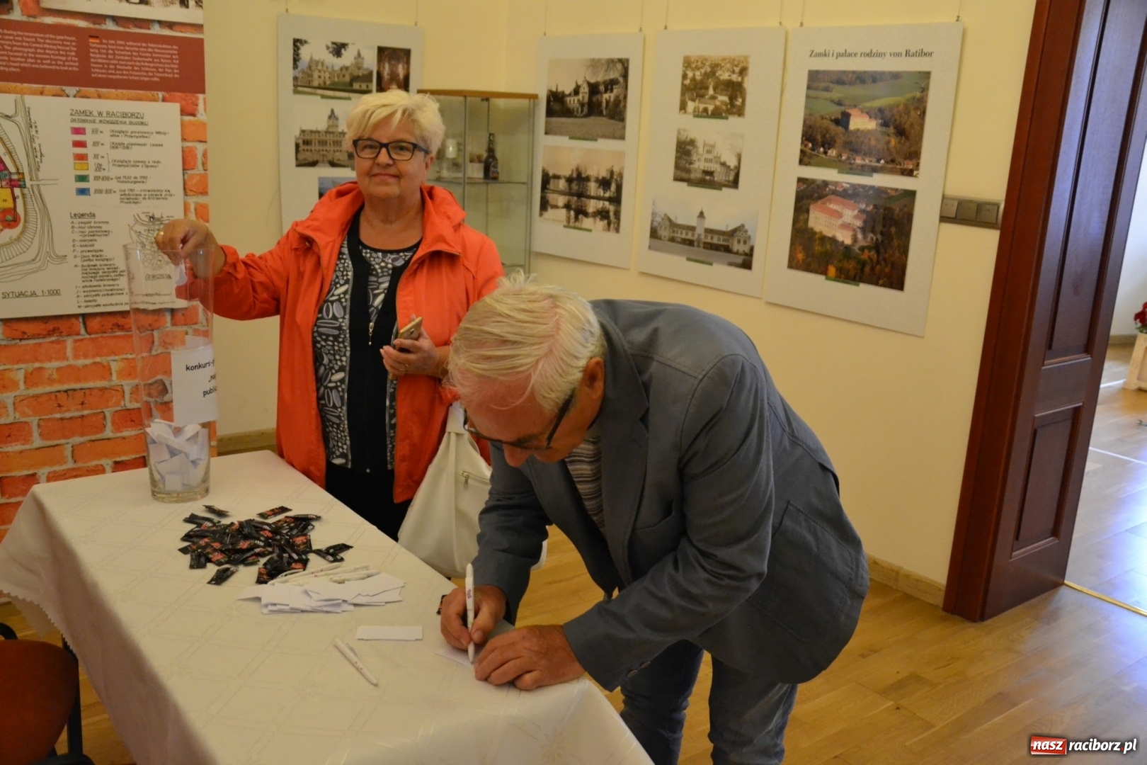 Zdjęcie w galerii na portalu naszraciborz.pl: Tomasz Paszczyński z Raciborza zwycięża w III Krajowych Mistrzostwach Florystycznych Regionu Śląsko-Opolskiego wiadomości z regionu
