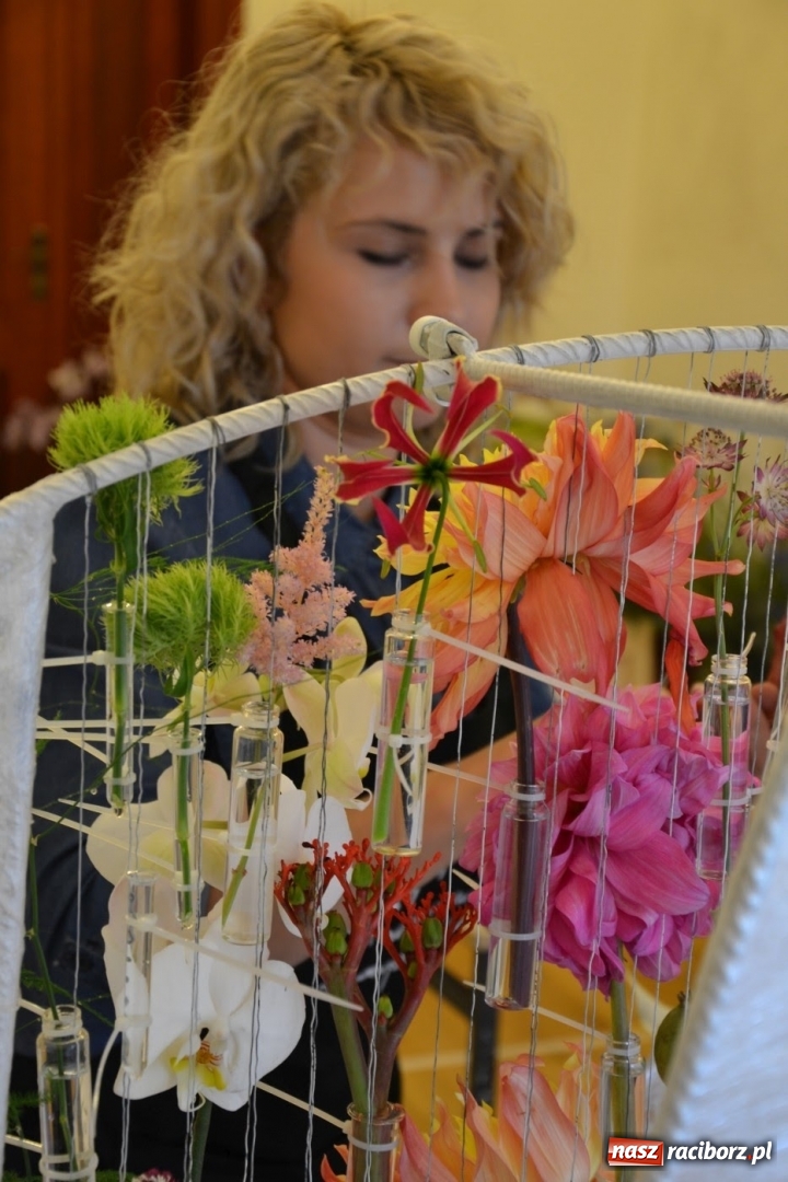 Zdjęcie w galerii na portalu naszraciborz.pl: Tomasz Paszczyński z Raciborza zwycięża w III Krajowych Mistrzostwach Florystycznych Regionu Śląsko-Opolskiego wiadomości z regionu