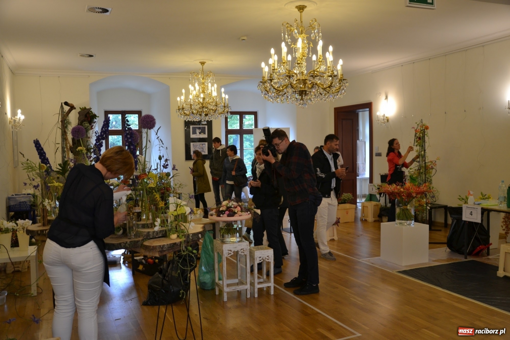 Zdjęcie w galerii na portalu naszraciborz.pl: Tomasz Paszczyński z Raciborza zwycięża w III Krajowych Mistrzostwach Florystycznych Regionu Śląsko-Opolskiego wiadomości z regionu