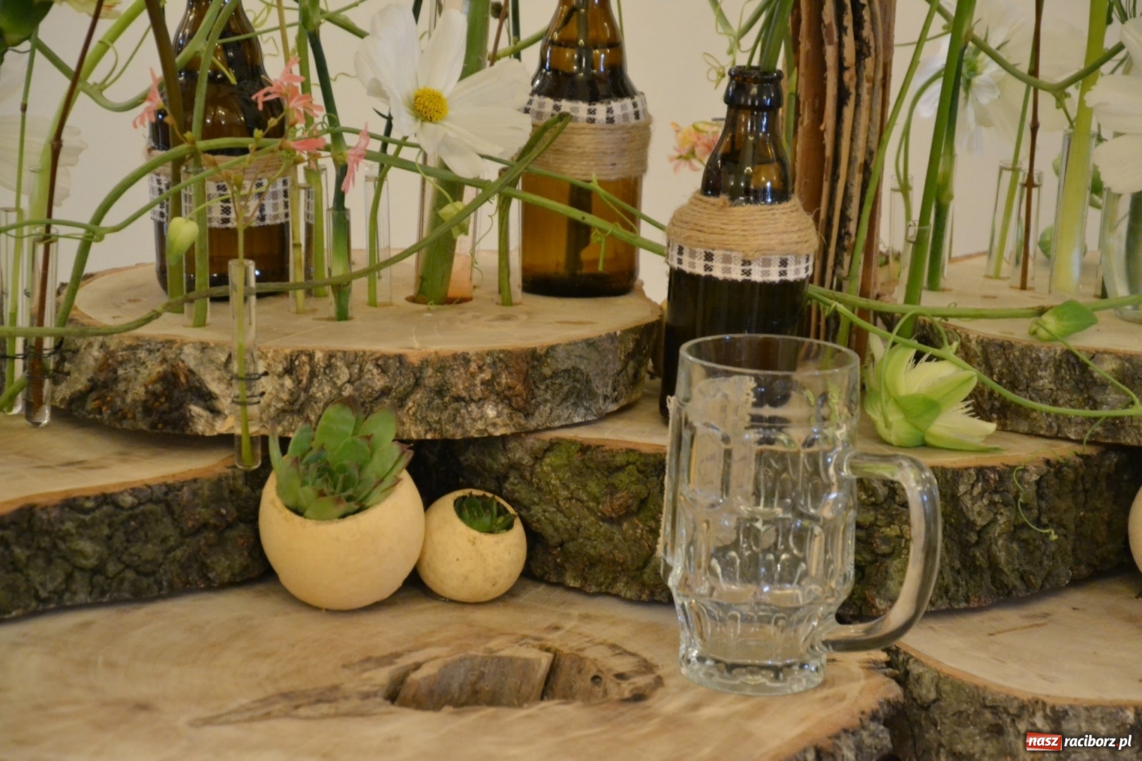 Zdjęcie w galerii na portalu naszraciborz.pl: Tomasz Paszczyński z Raciborza zwycięża w III Krajowych Mistrzostwach Florystycznych Regionu Śląsko-Opolskiego wiadomości z regionu