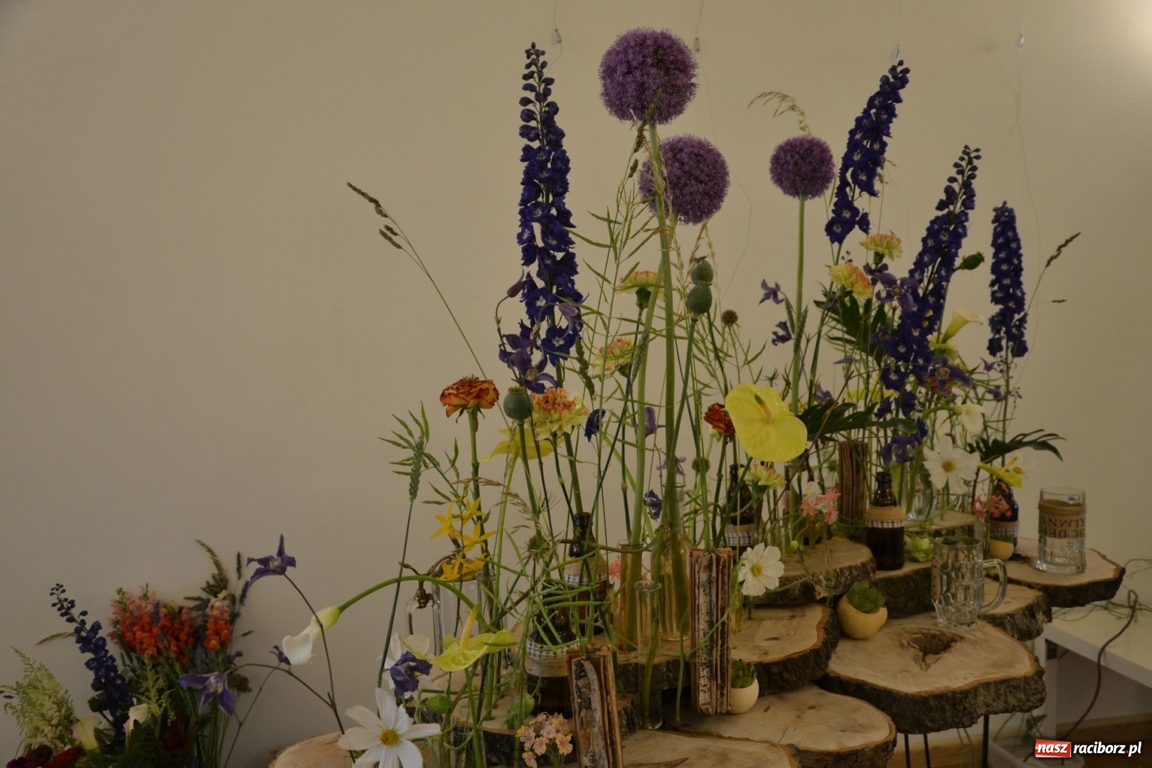 Zdjęcie w galerii na portalu naszraciborz.pl: Tomasz Paszczyński z Raciborza zwycięża w III Krajowych Mistrzostwach Florystycznych Regionu Śląsko-Opolskiego wiadomości z regionu