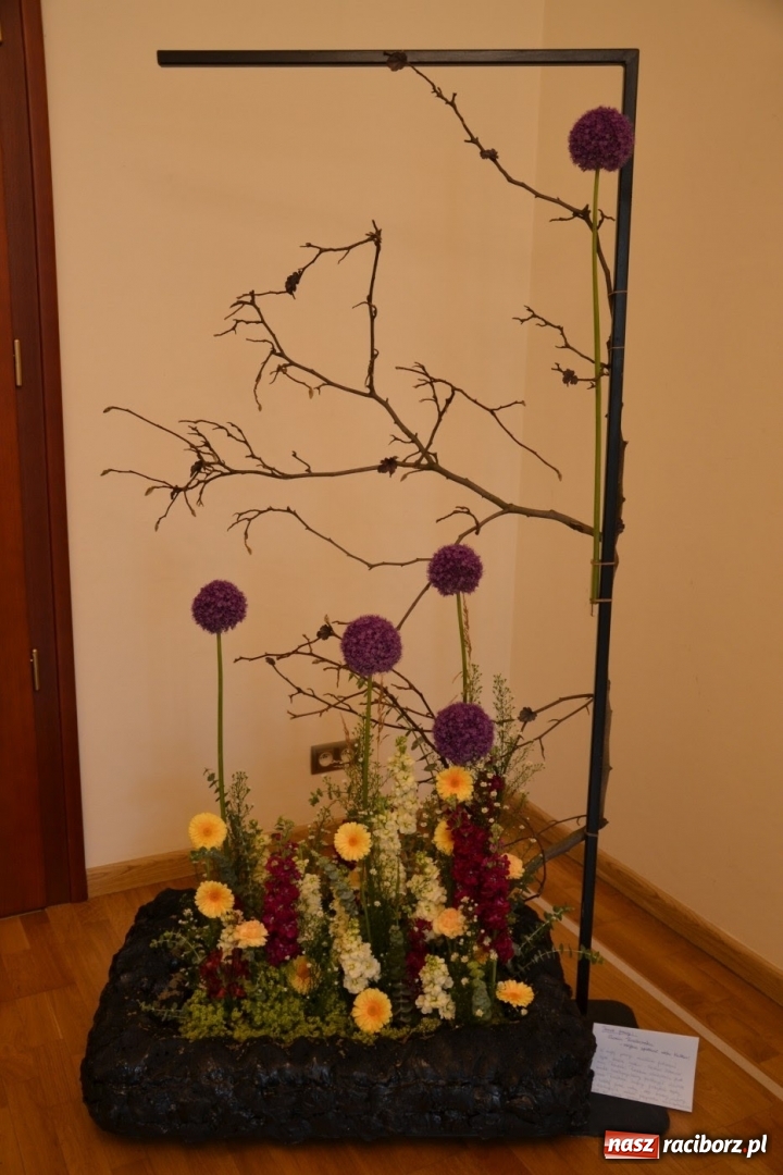 Zdjęcie w galerii na portalu naszraciborz.pl: Tomasz Paszczyński z Raciborza zwycięża w III Krajowych Mistrzostwach Florystycznych Regionu Śląsko-Opolskiego wiadomości z regionu