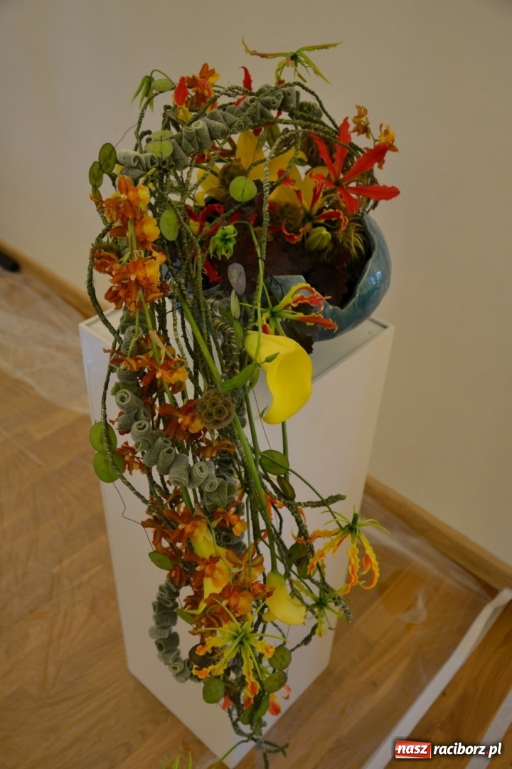 Zdjęcie w galerii na portalu naszraciborz.pl: Tomasz Paszczyński z Raciborza zwycięża w III Krajowych Mistrzostwach Florystycznych Regionu Śląsko-Opolskiego wiadomości z regionu