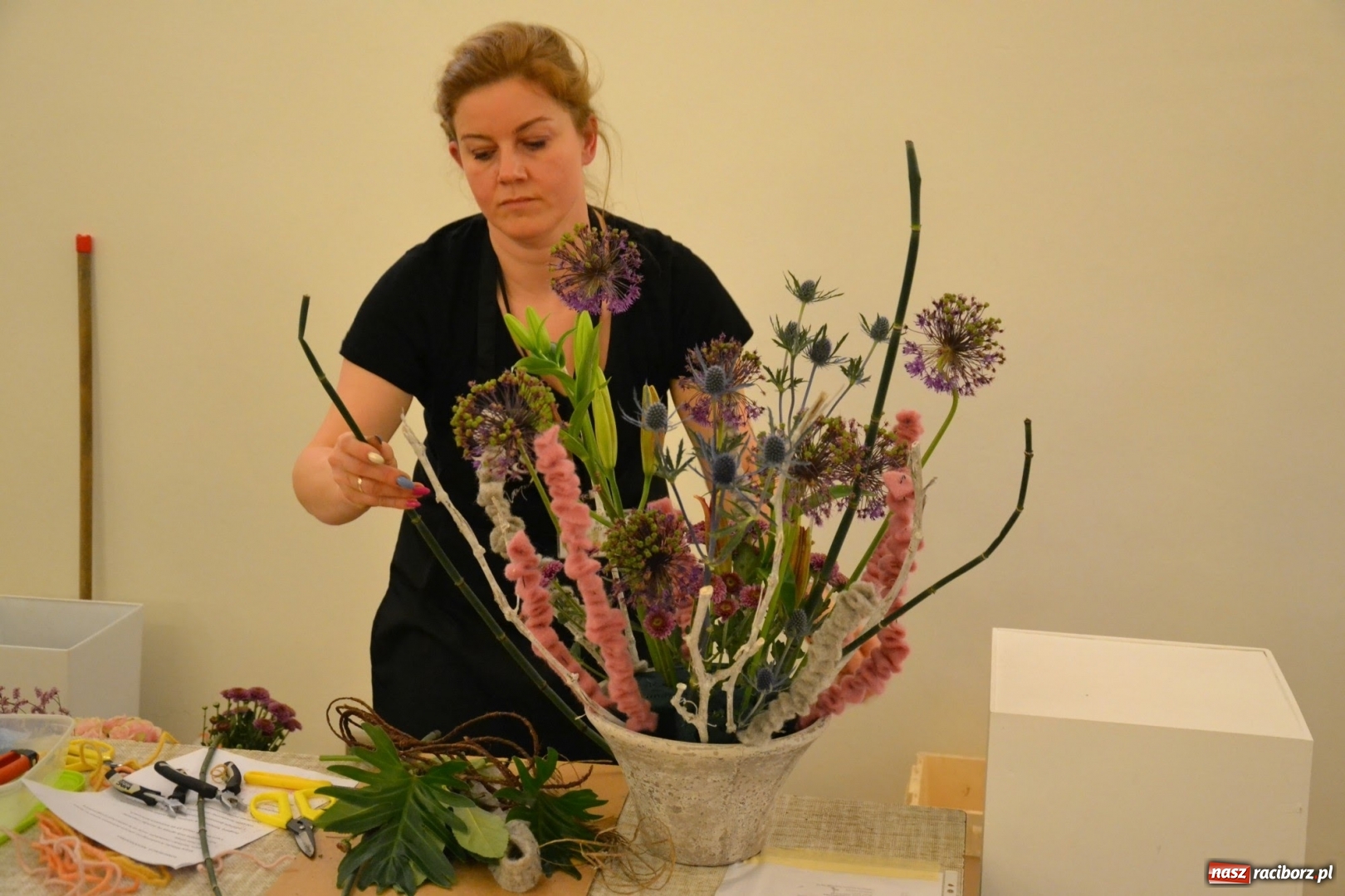 Zdjęcie w galerii na portalu naszraciborz.pl: Tomasz Paszczyński z Raciborza zwycięża w III Krajowych Mistrzostwach Florystycznych Regionu Śląsko-Opolskiego wiadomości z regionu