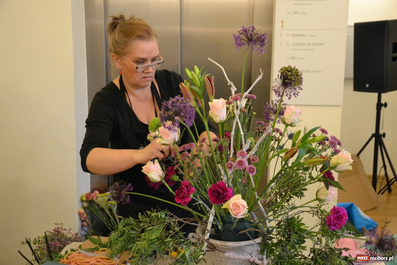 Zdjęcie w galerii na portalu naszraciborz.pl: Tomasz Paszczyński z Raciborza zwycięża w III Krajowych Mistrzostwach Florystycznych Regionu Śląsko-Opolskiego wiadomości z regionu