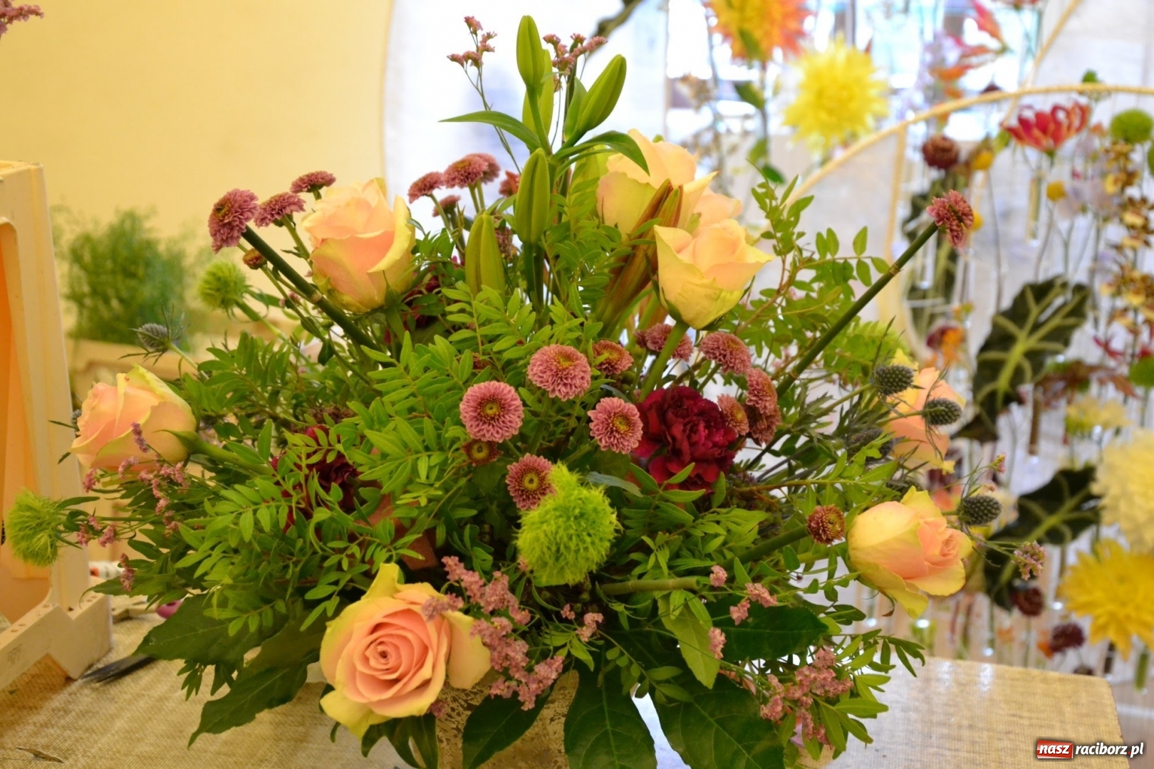 Zdjęcie w galerii na portalu naszraciborz.pl: Tomasz Paszczyński z Raciborza zwycięża w III Krajowych Mistrzostwach Florystycznych Regionu Śląsko-Opolskiego wiadomości z regionu