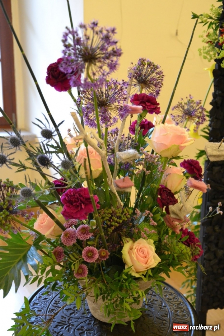 Zdjęcie w galerii na portalu naszraciborz.pl: Tomasz Paszczyński z Raciborza zwycięża w III Krajowych Mistrzostwach Florystycznych Regionu Śląsko-Opolskiego wiadomości z regionu